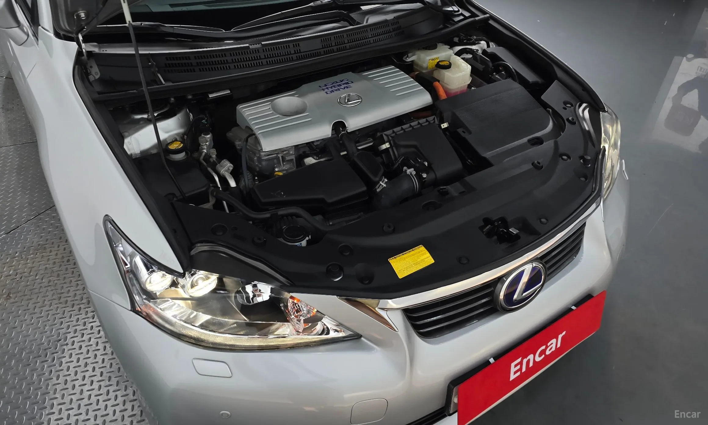 Lexus CT200h превью 6