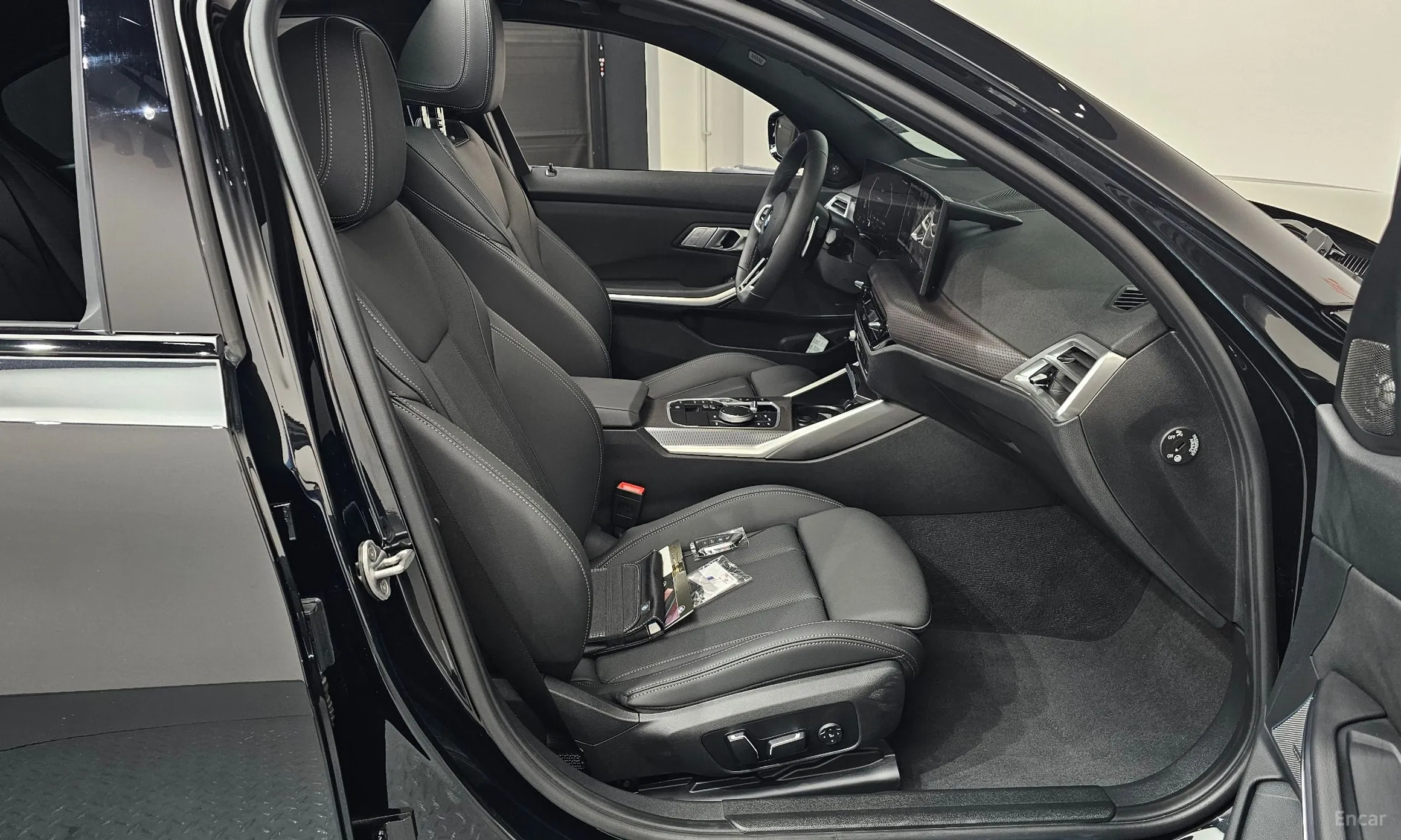 BMW 3 Series (G20) превью 11