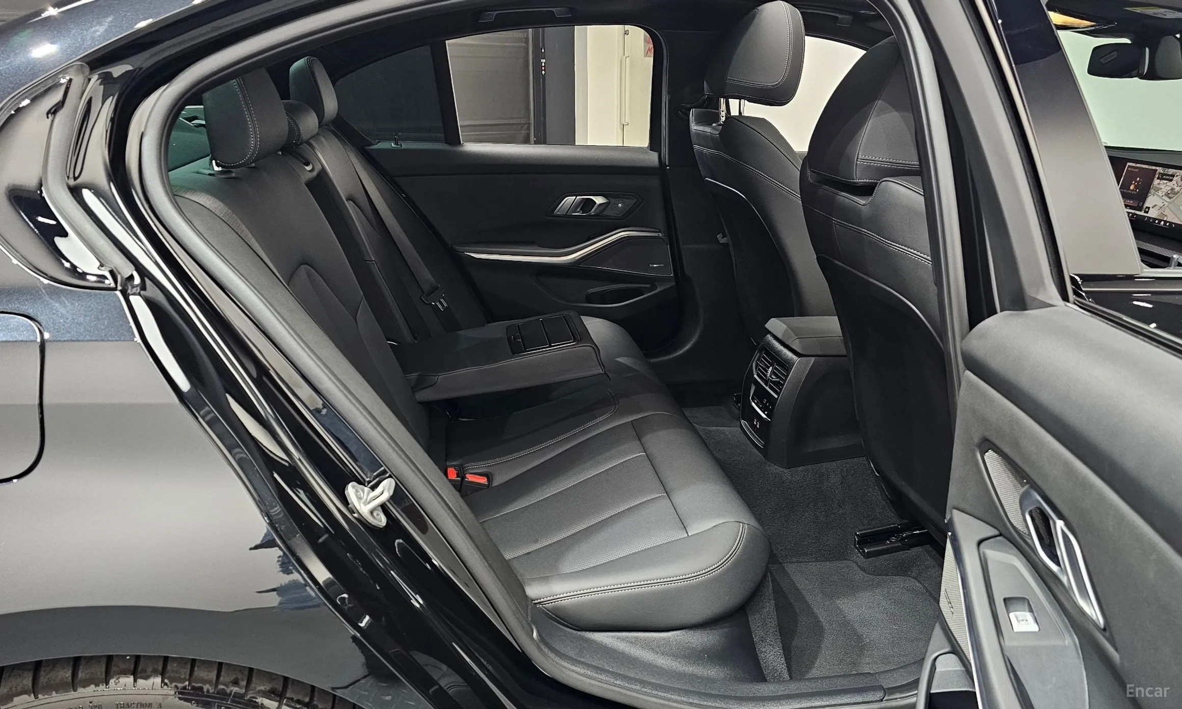 BMW 3 Series (G20) превью 12