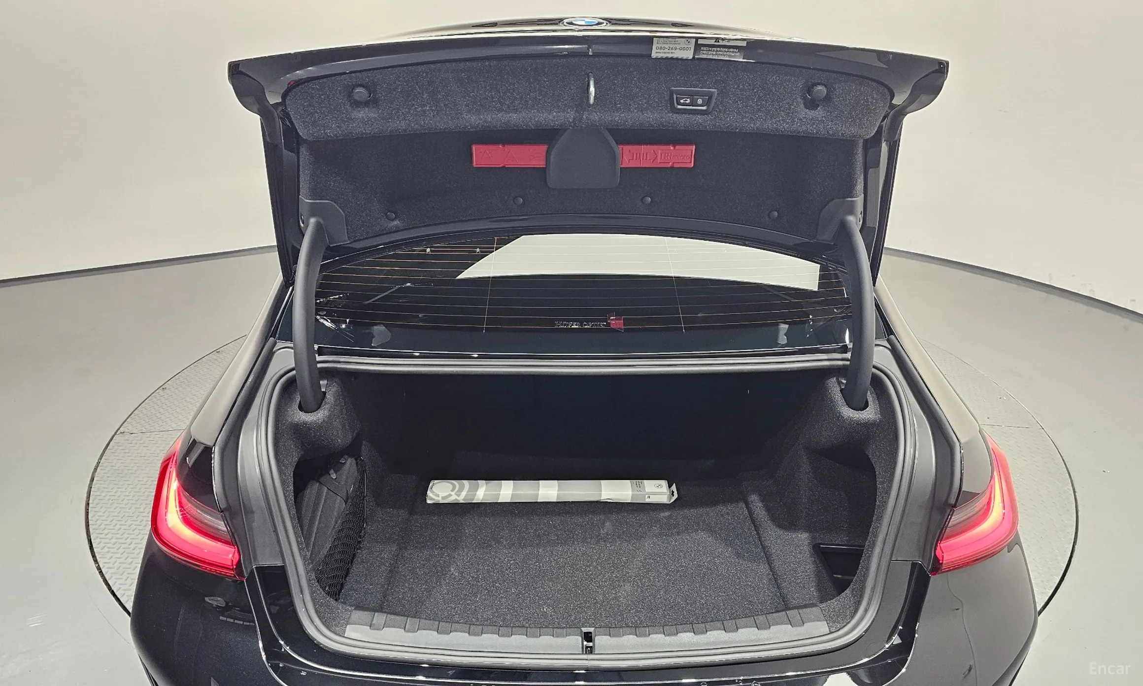 BMW 3 Series (G20) превью 19