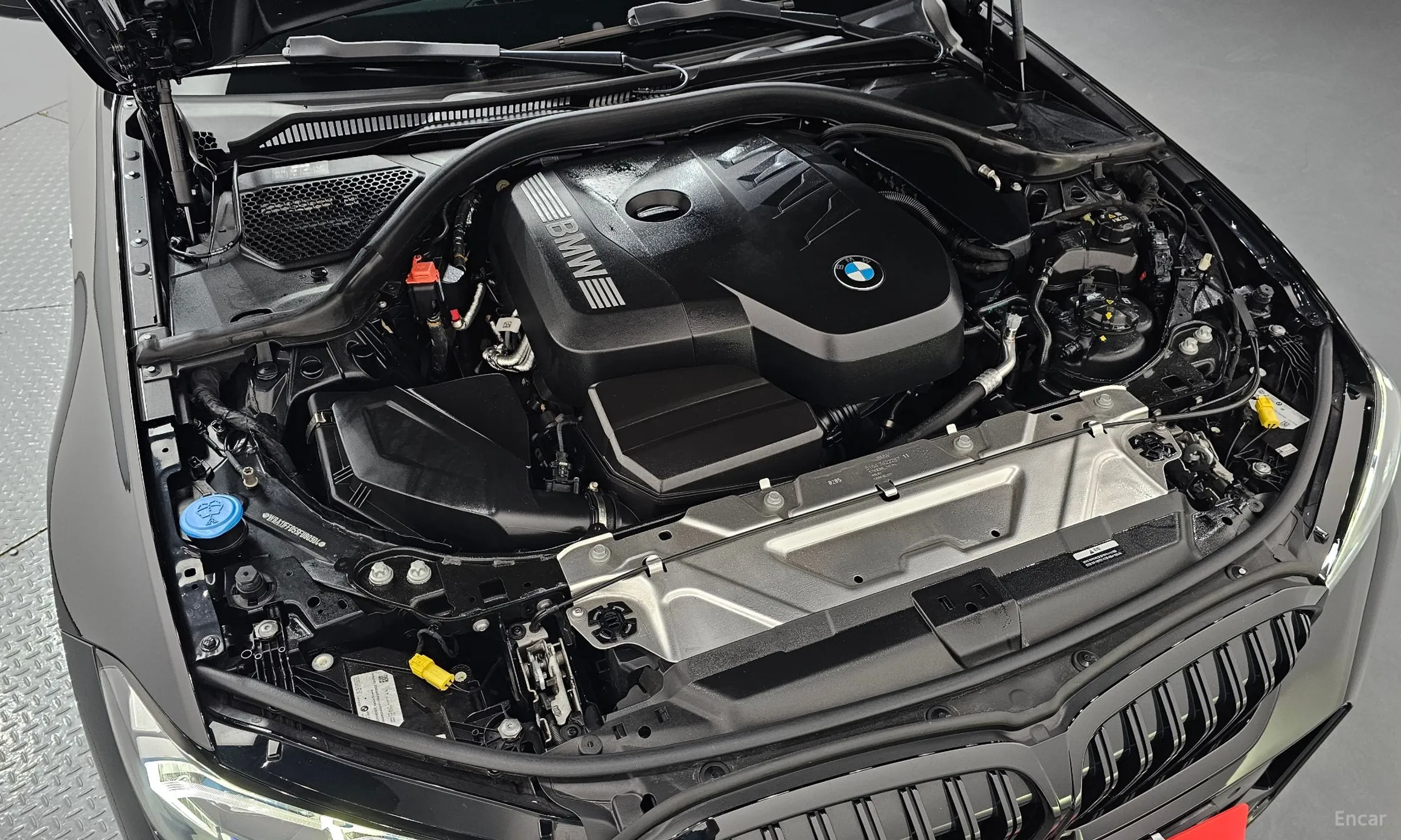 BMW 3 Series (G20) превью 6