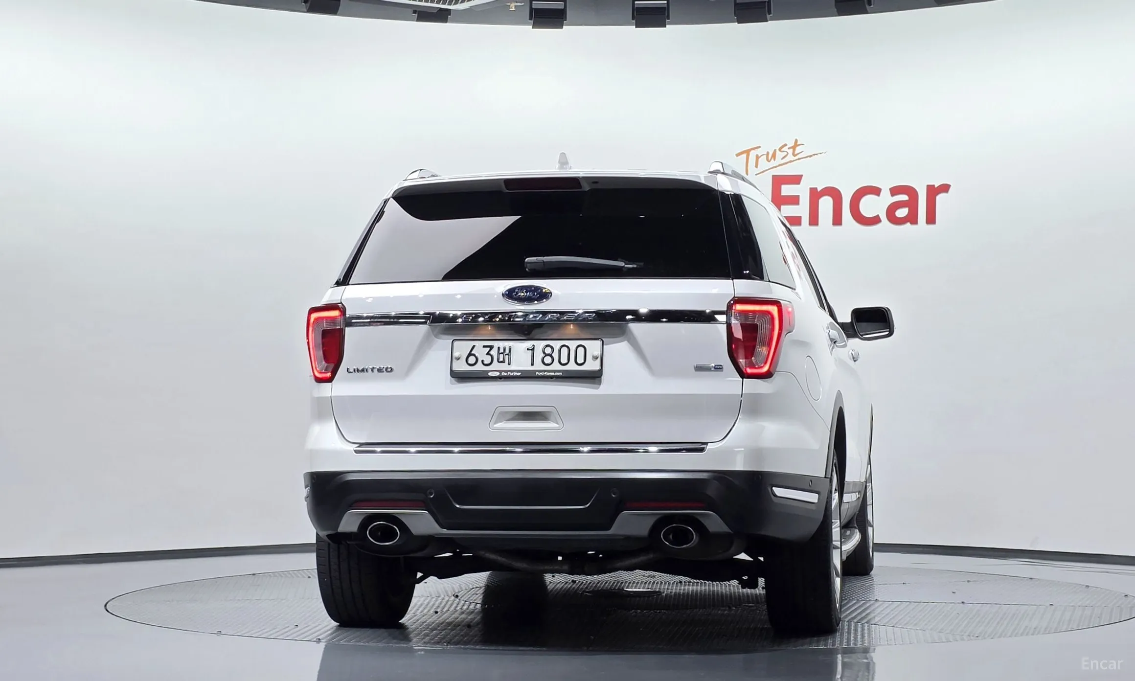 Ford Explorer превью 4