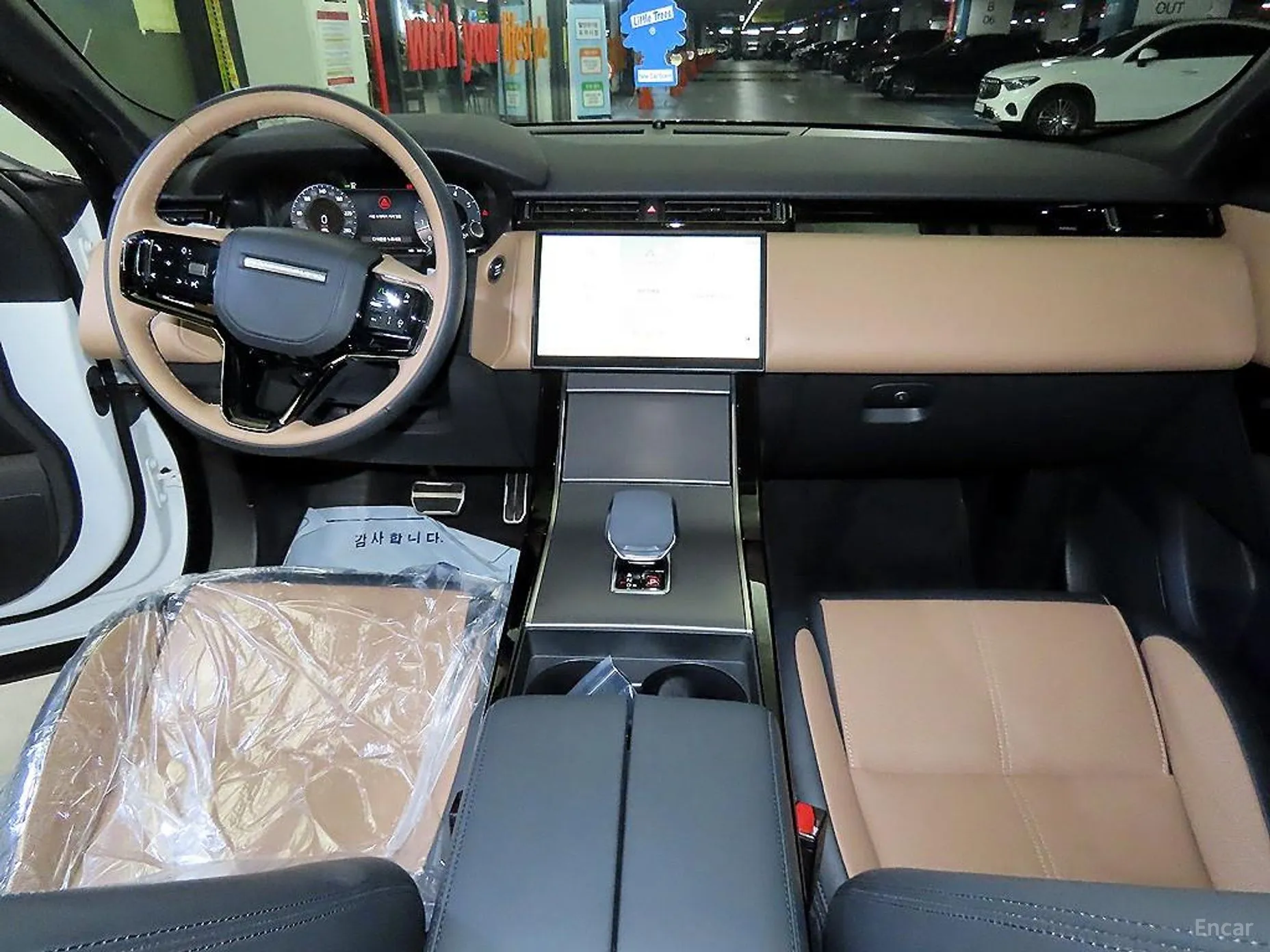 Land Rover Range Rover Bella превью 10