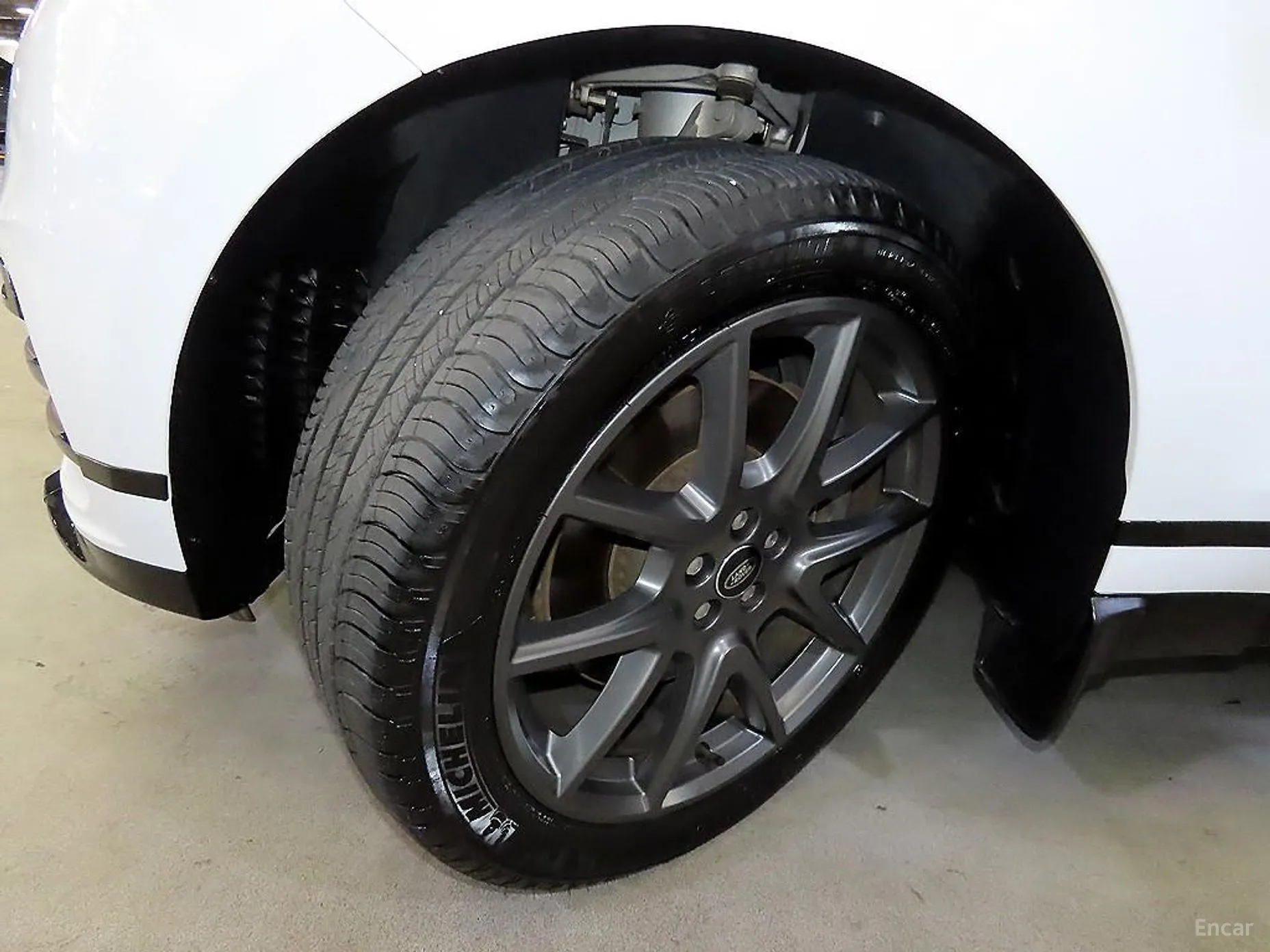 Land Rover Range Rover Bella превью 20