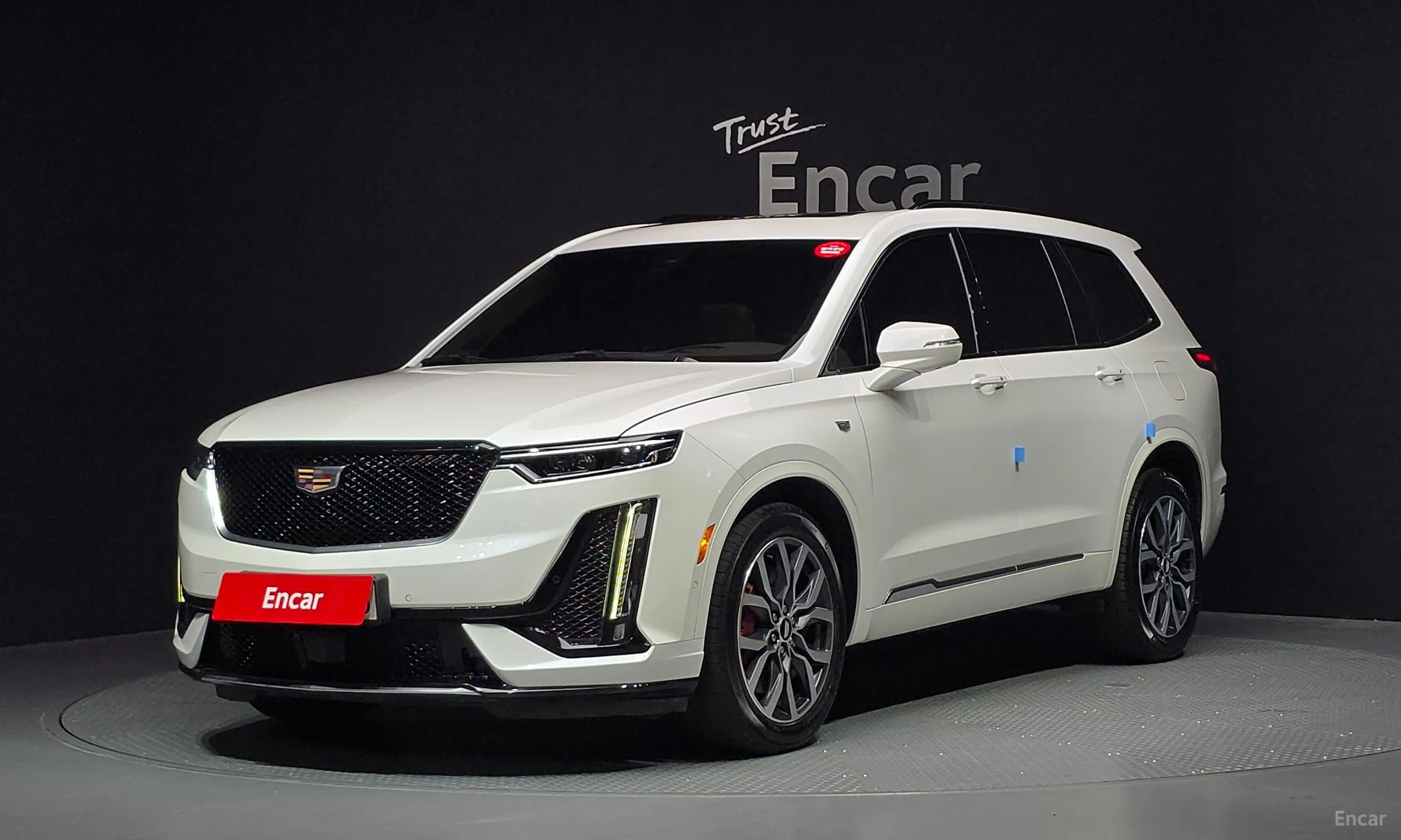 XT6
