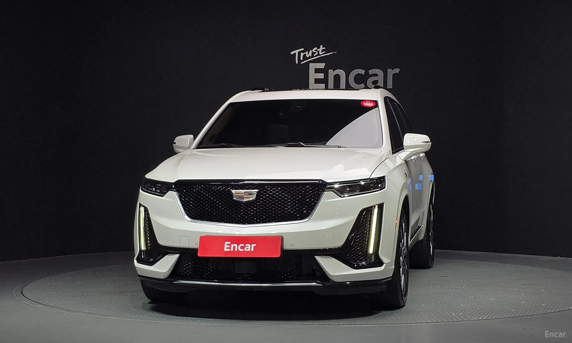 Cadillac XT6 превью 3
