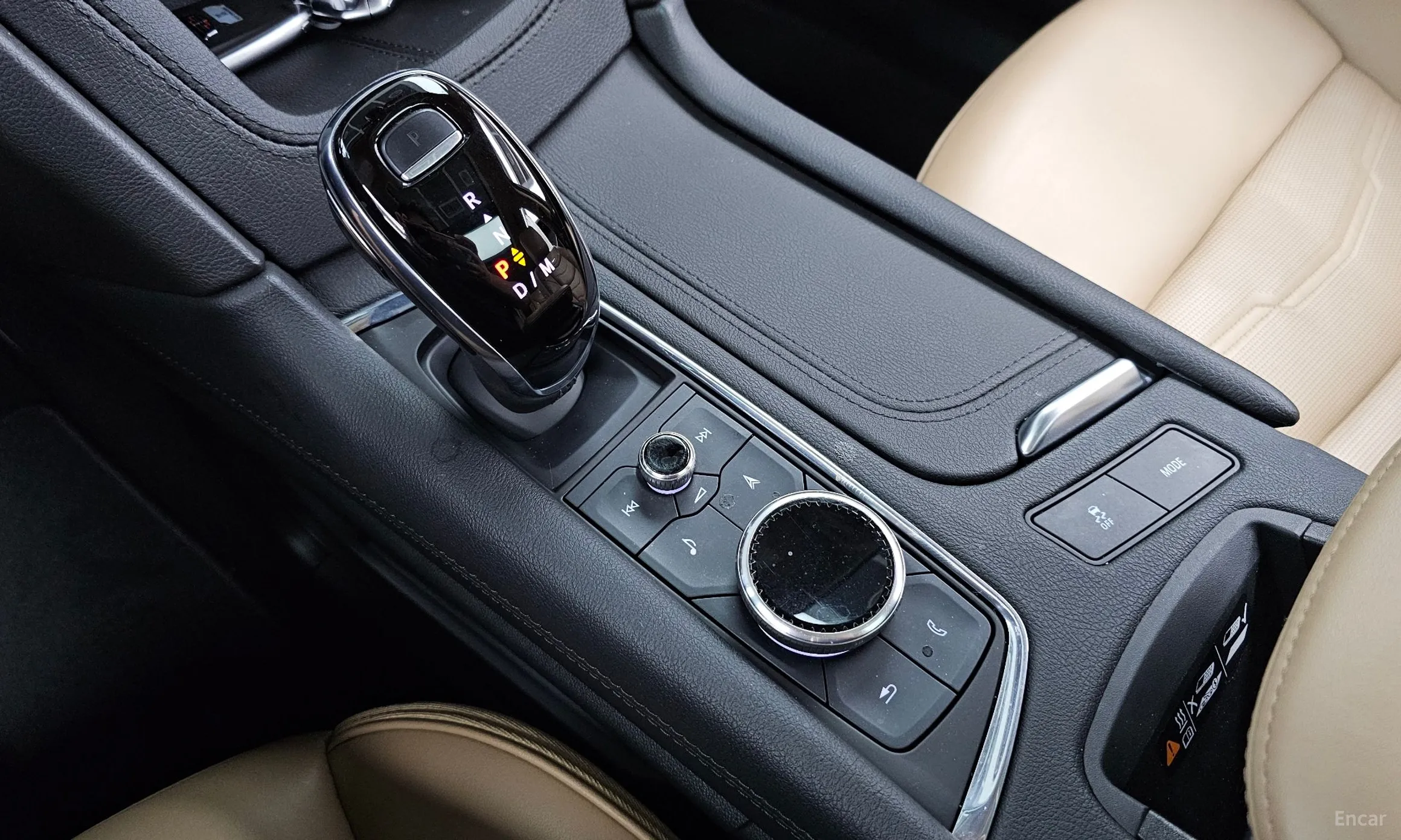 Cadillac XT6 превью 9