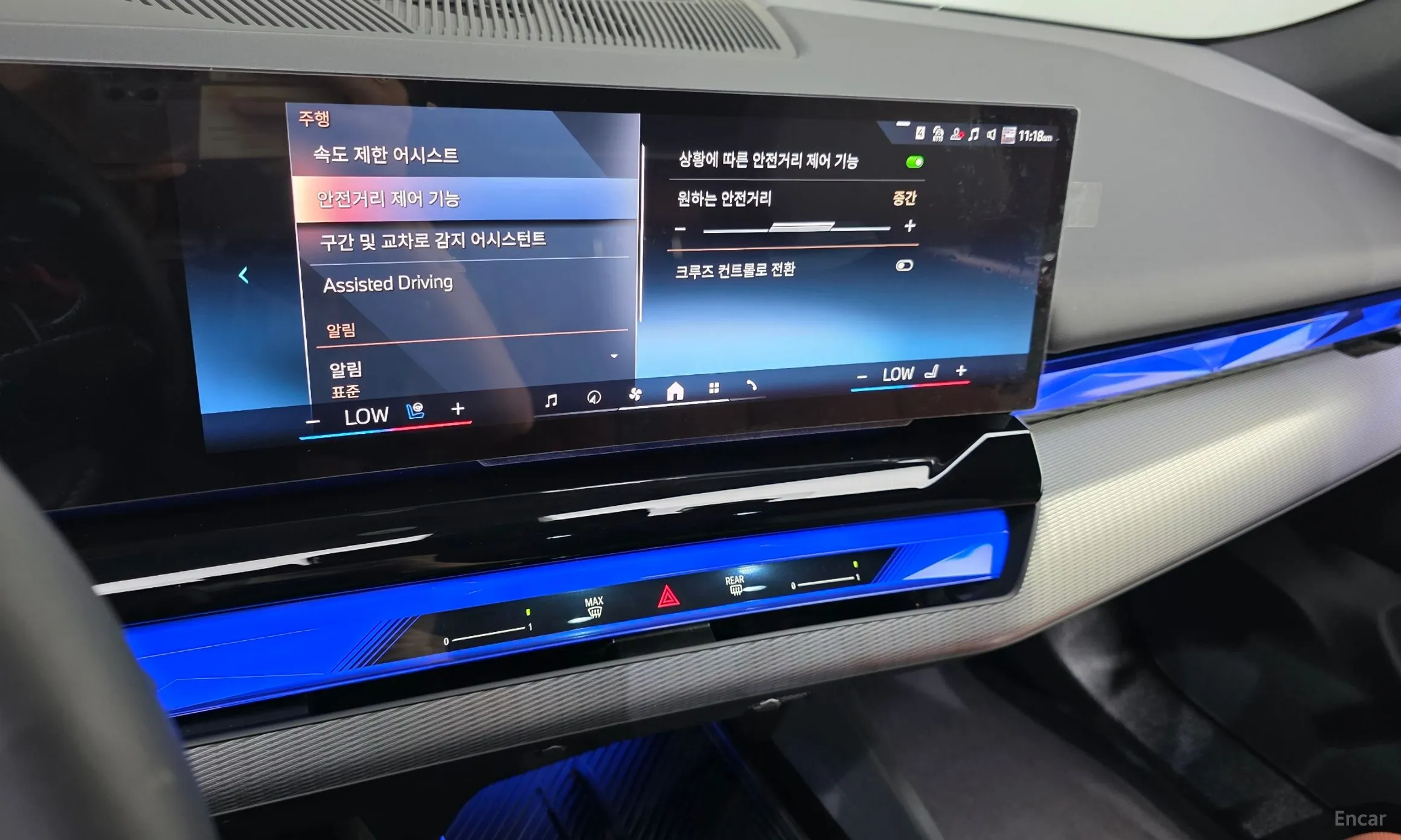 BMW 5 Series (G60) превью 16