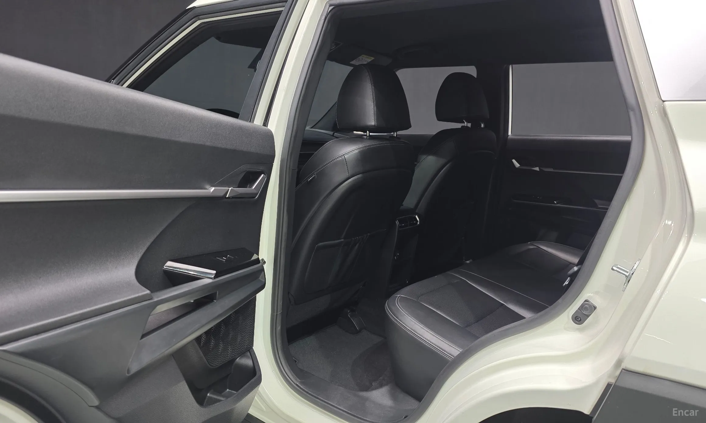 KG Mobility (SsangYong) Torres превью 17