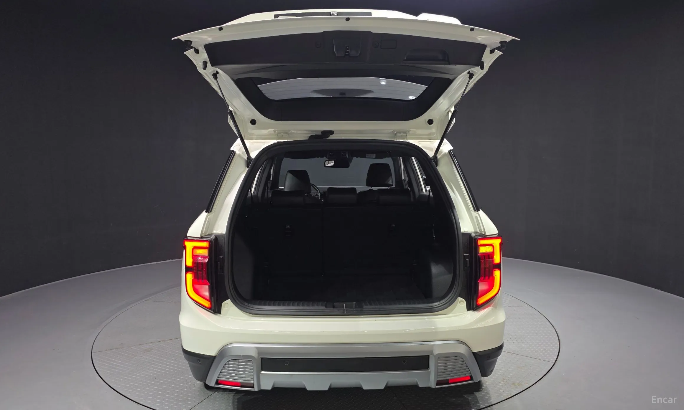 KG Mobility (SsangYong) Torres превью 19