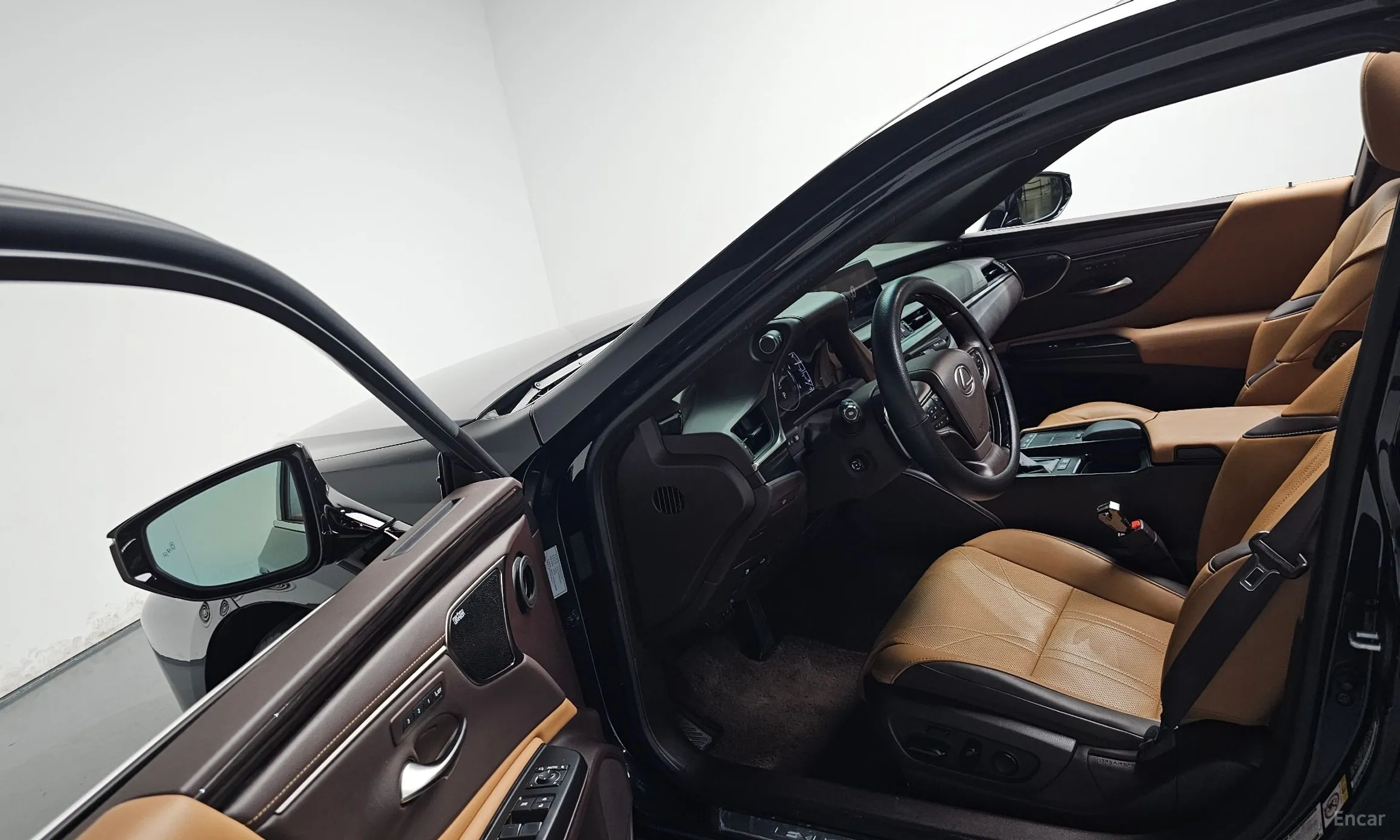 Lexus ES300h 7th Generation превью 10