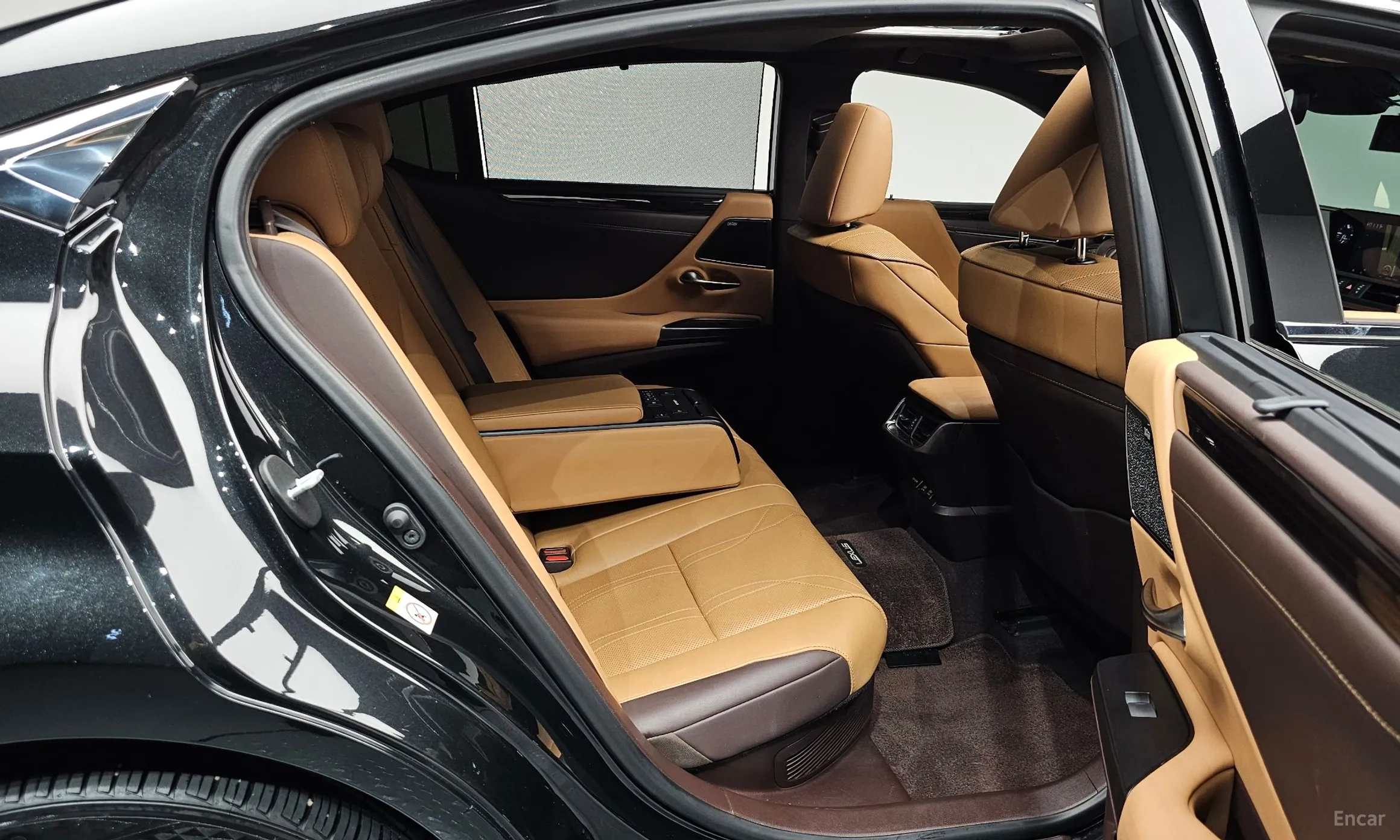 Lexus ES300h 7th Generation превью 11