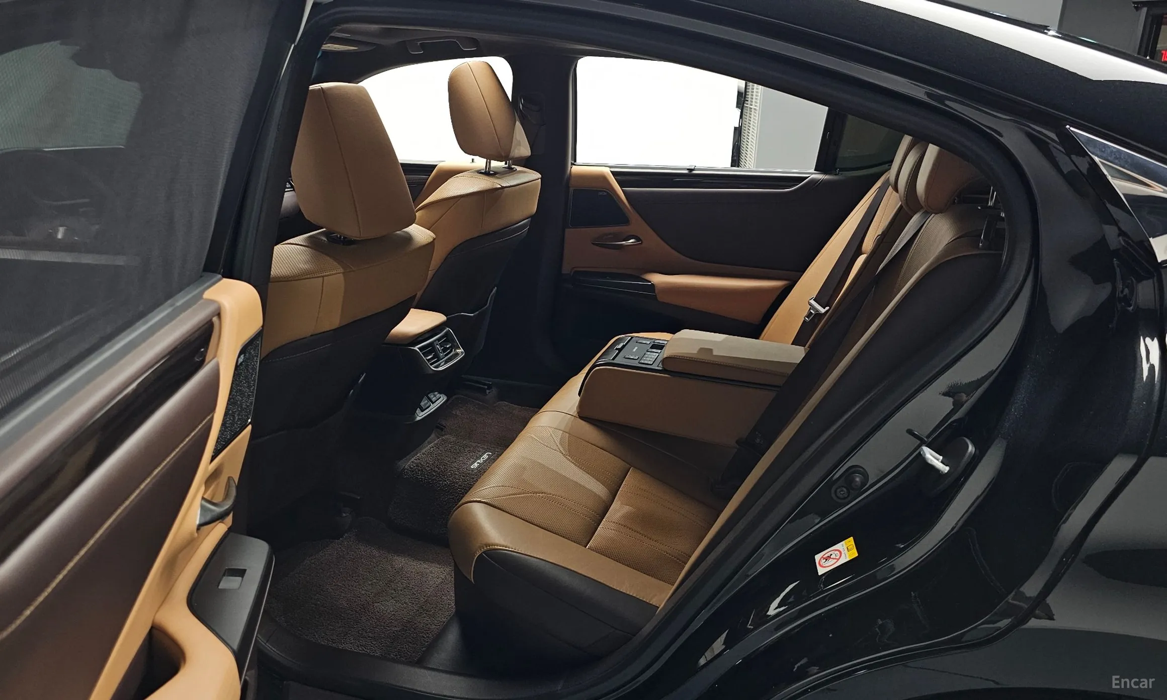 Lexus ES300h 7th Generation превью 12