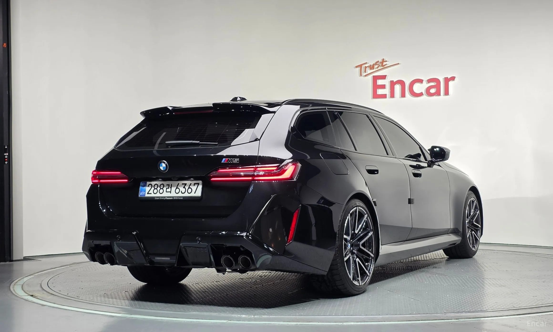 BMW M5 (G90) превью 2
