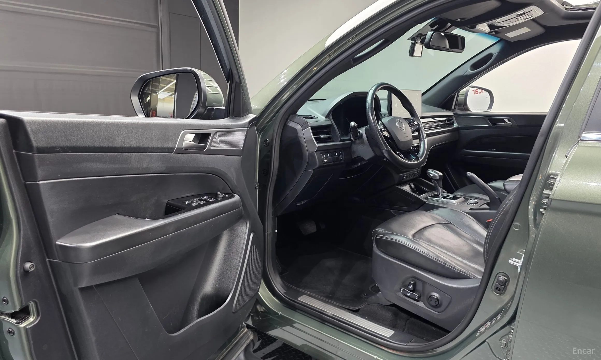 KG Mobility (SsangYong) Rexton Sports Khan превью 10