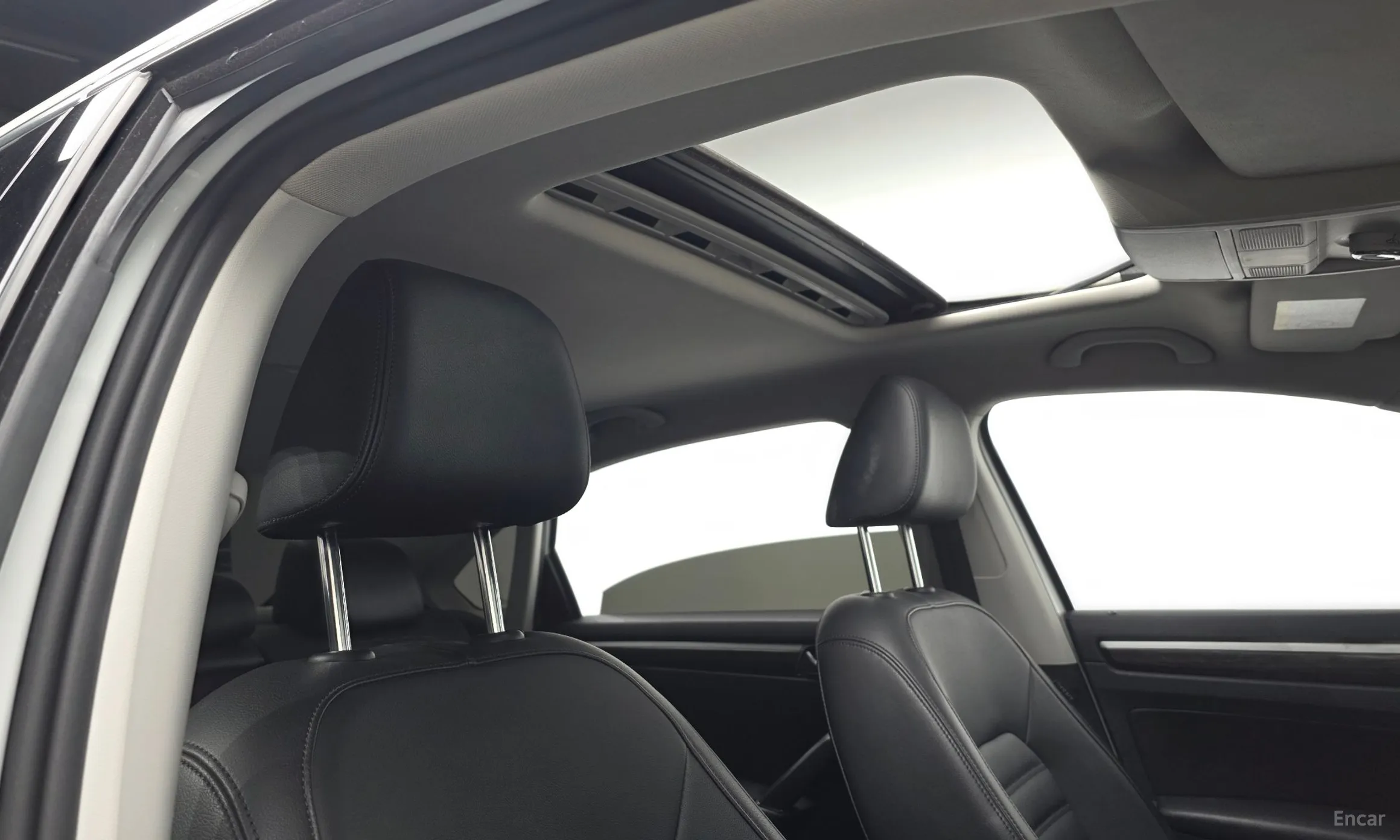 Volkswagen The New Passat превью 15