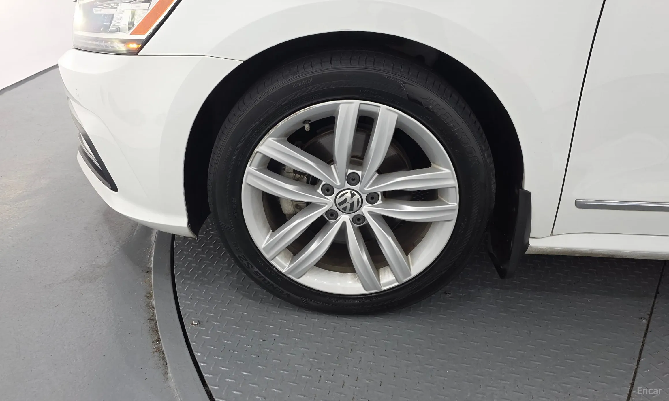 Volkswagen The New Passat превью 5