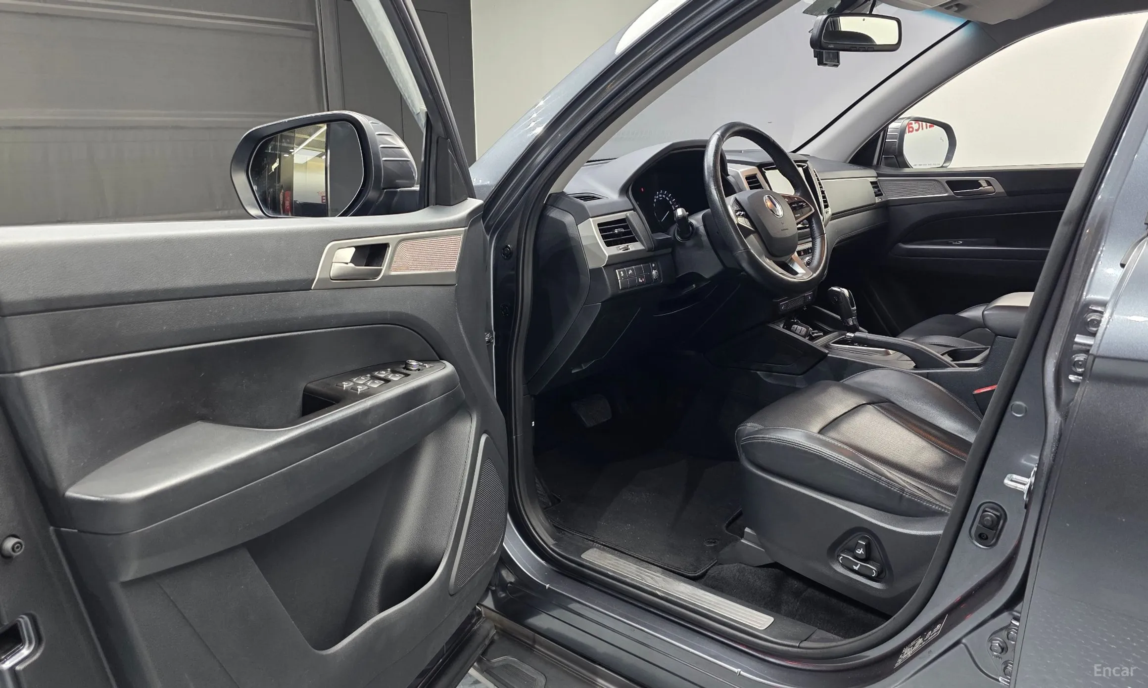 KG Mobility (SsangYong) Rexton Sports превью 10