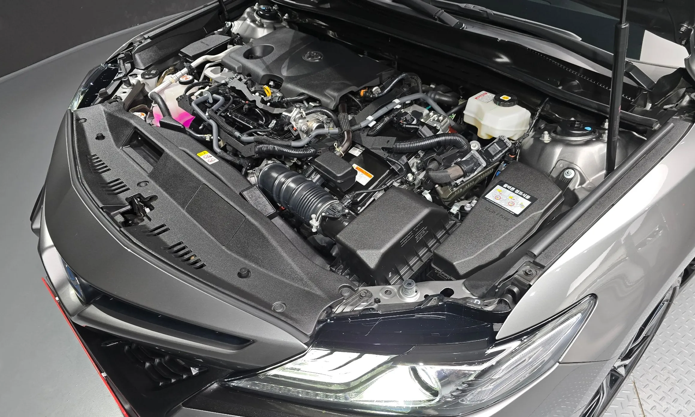 Toyota Camry (XV70) превью 6
