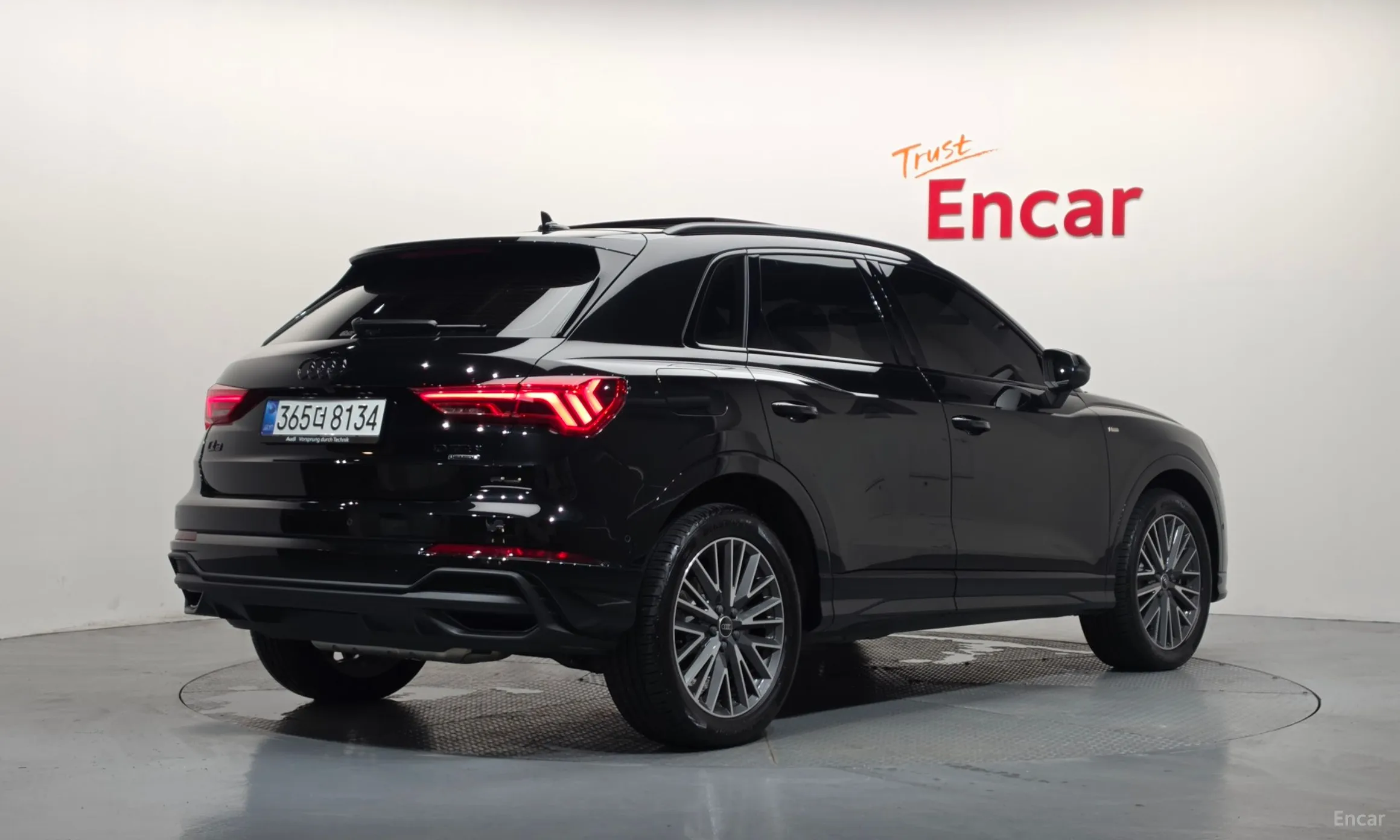 Audi Q3 (F3)