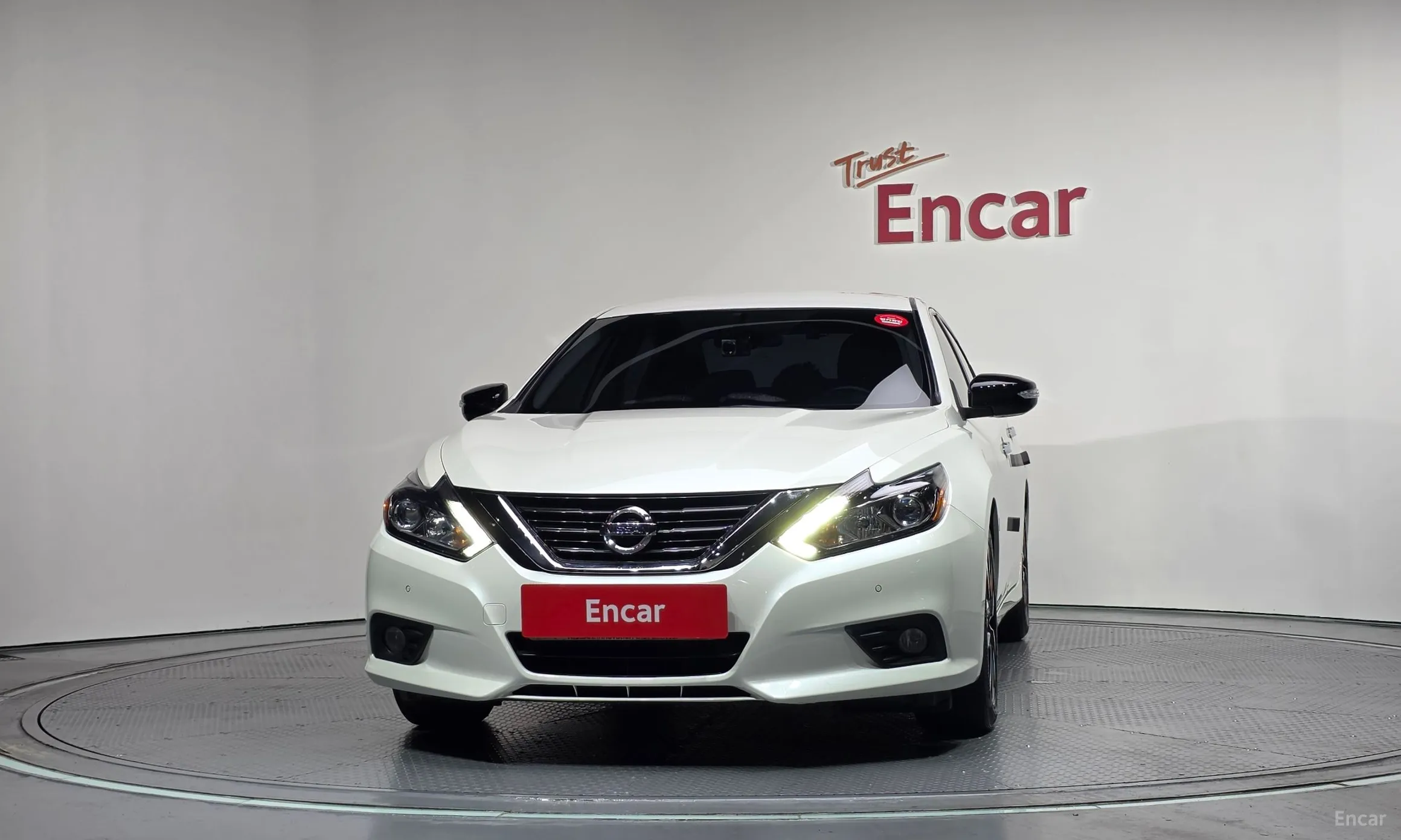 Nissan Altima превью 3