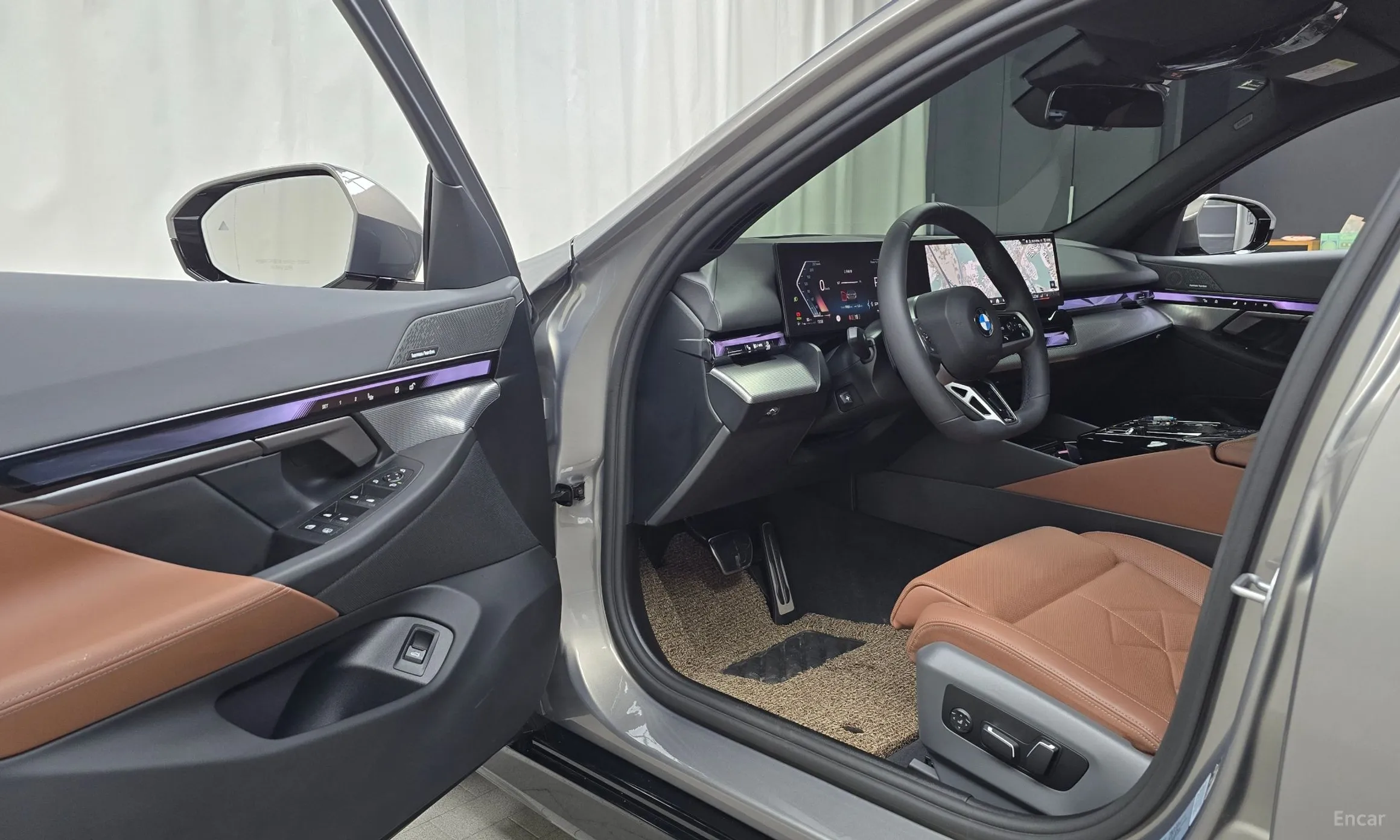 BMW 5 Series (G60) превью 10