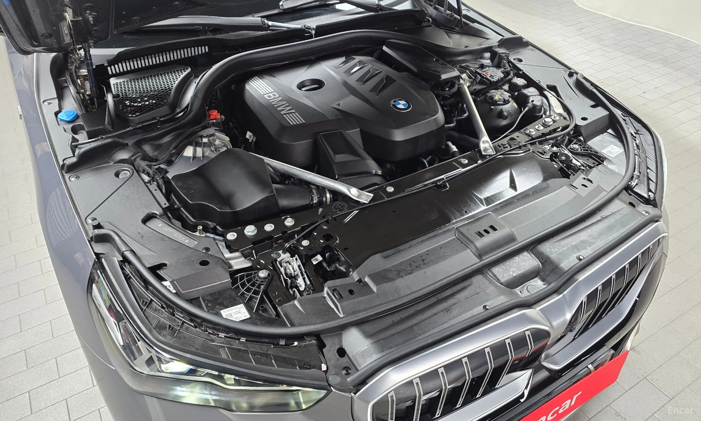 BMW 5 Series (G60) превью 6