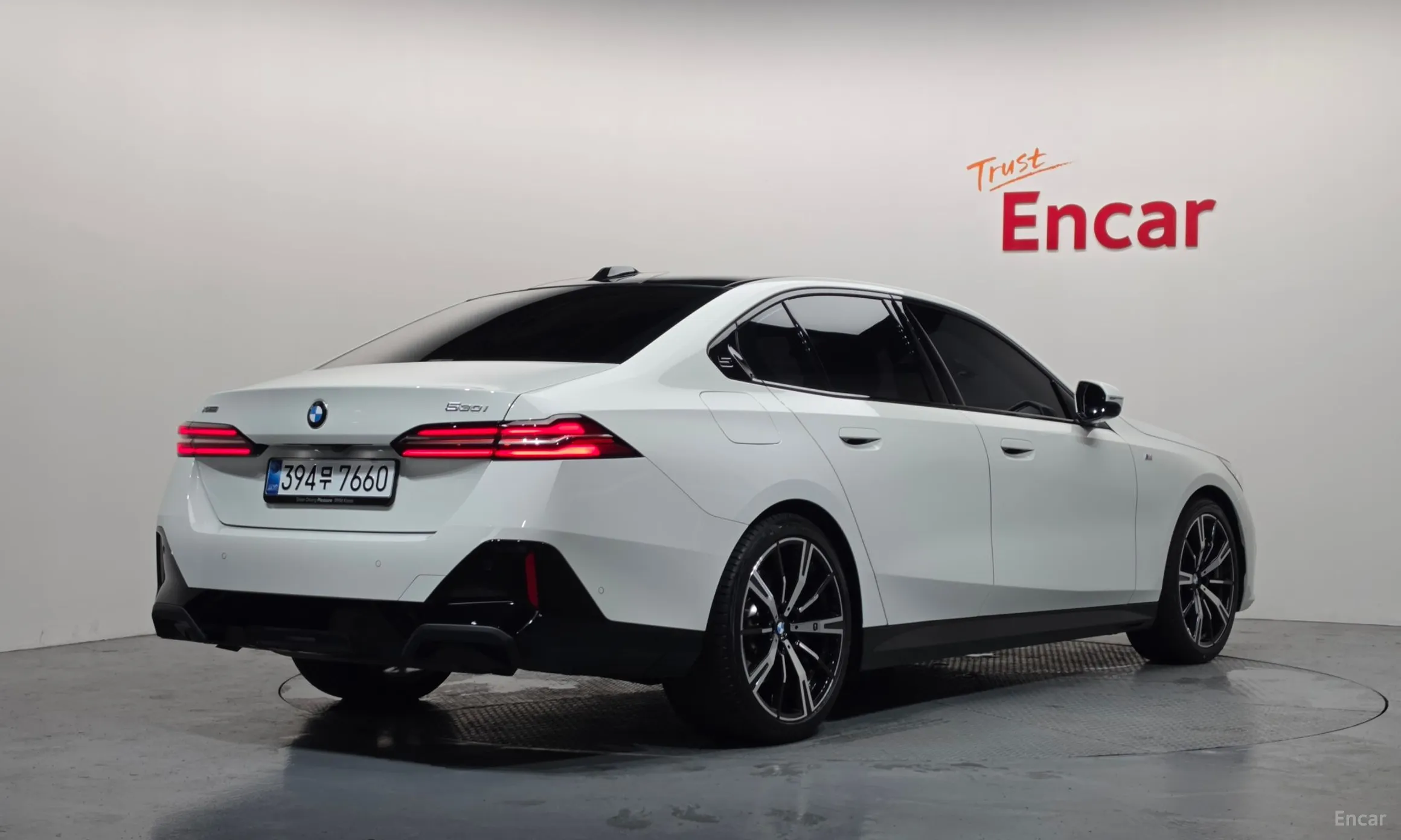 BMW 5 Series (G60)