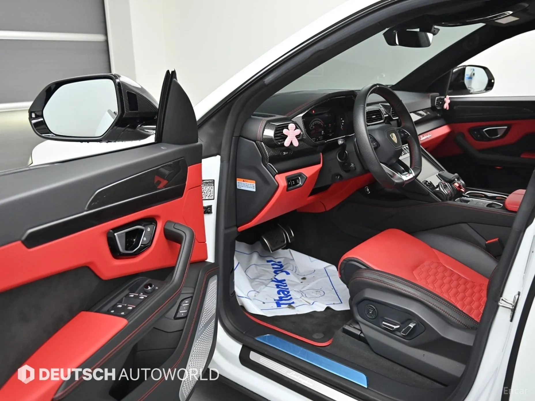 Lamborghini Urus превью 11