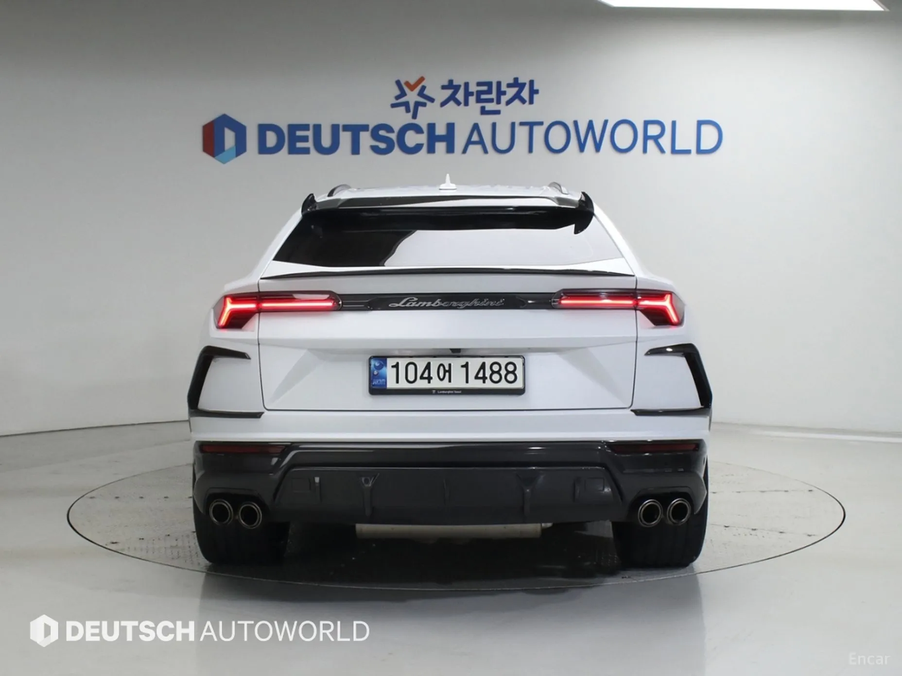 Lamborghini Urus превью 4