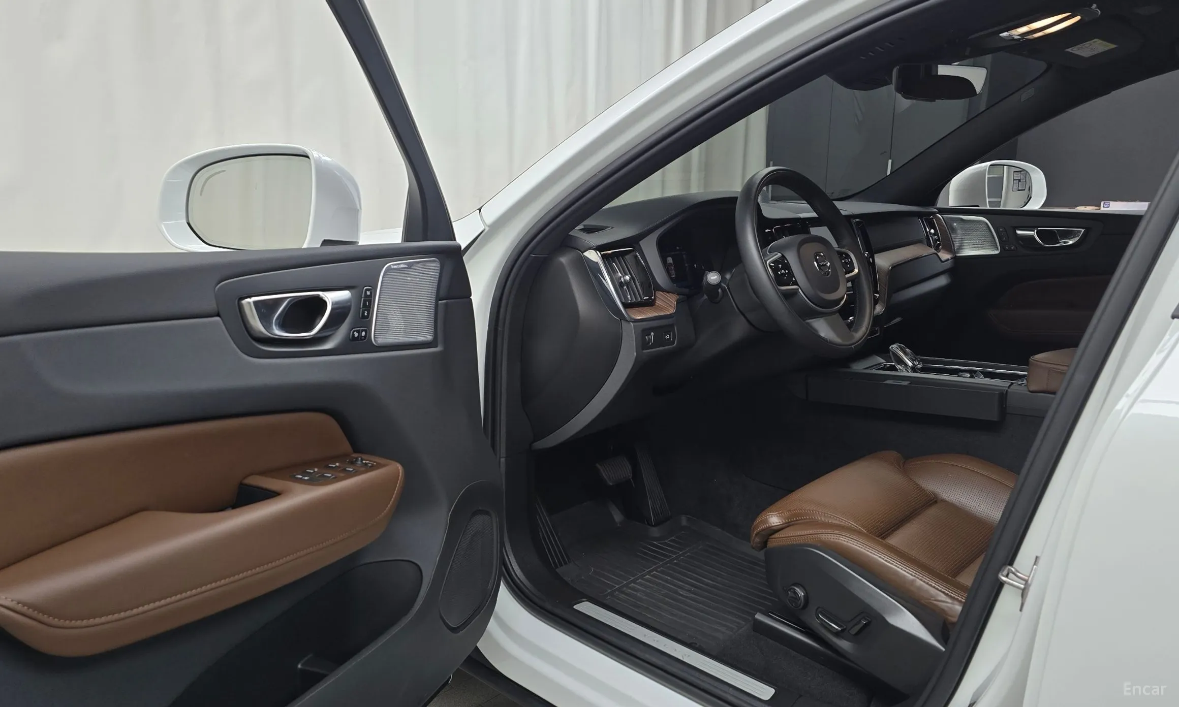Volvo XC60 Gen 2 превью 10