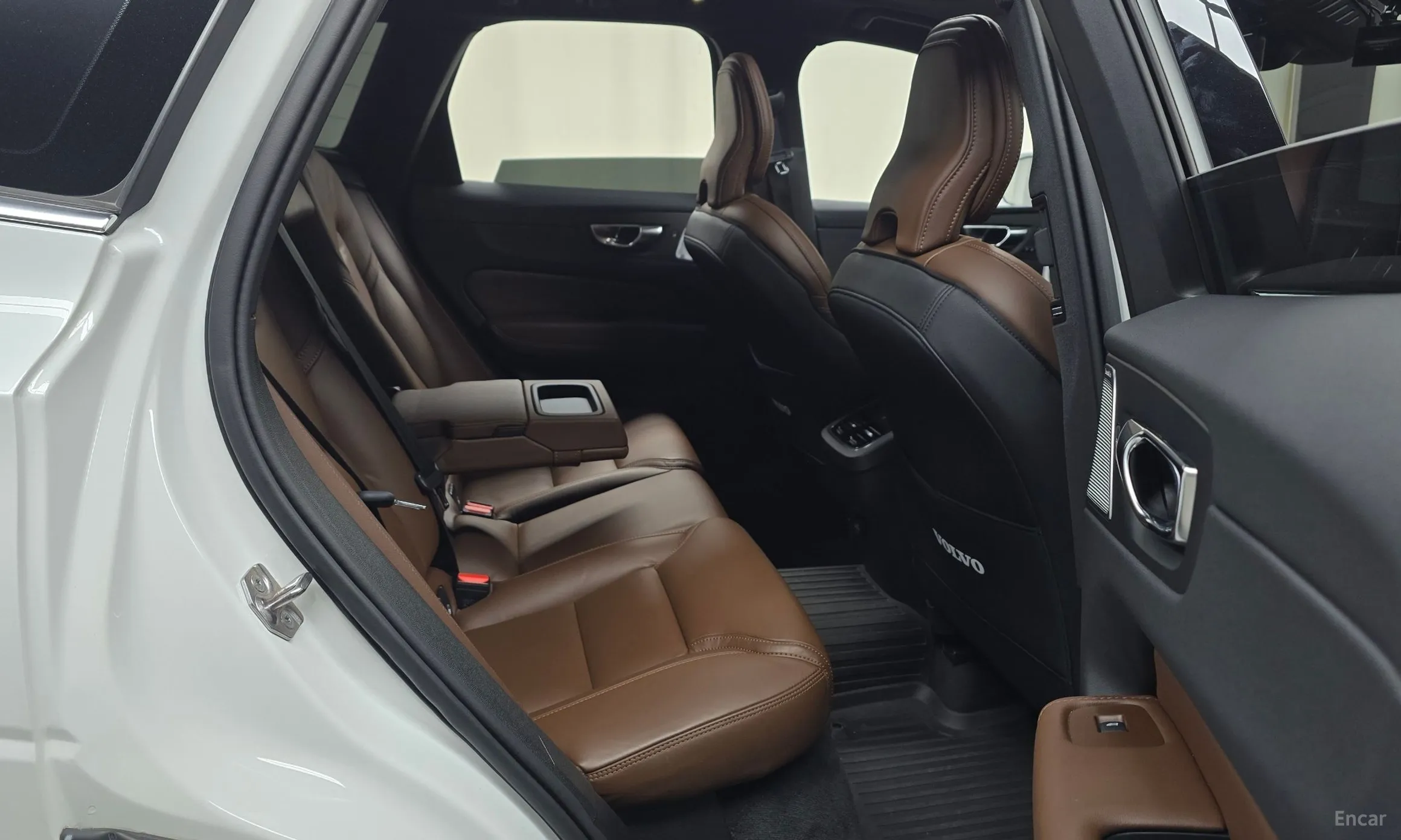 Volvo XC60 Gen 2 превью 11