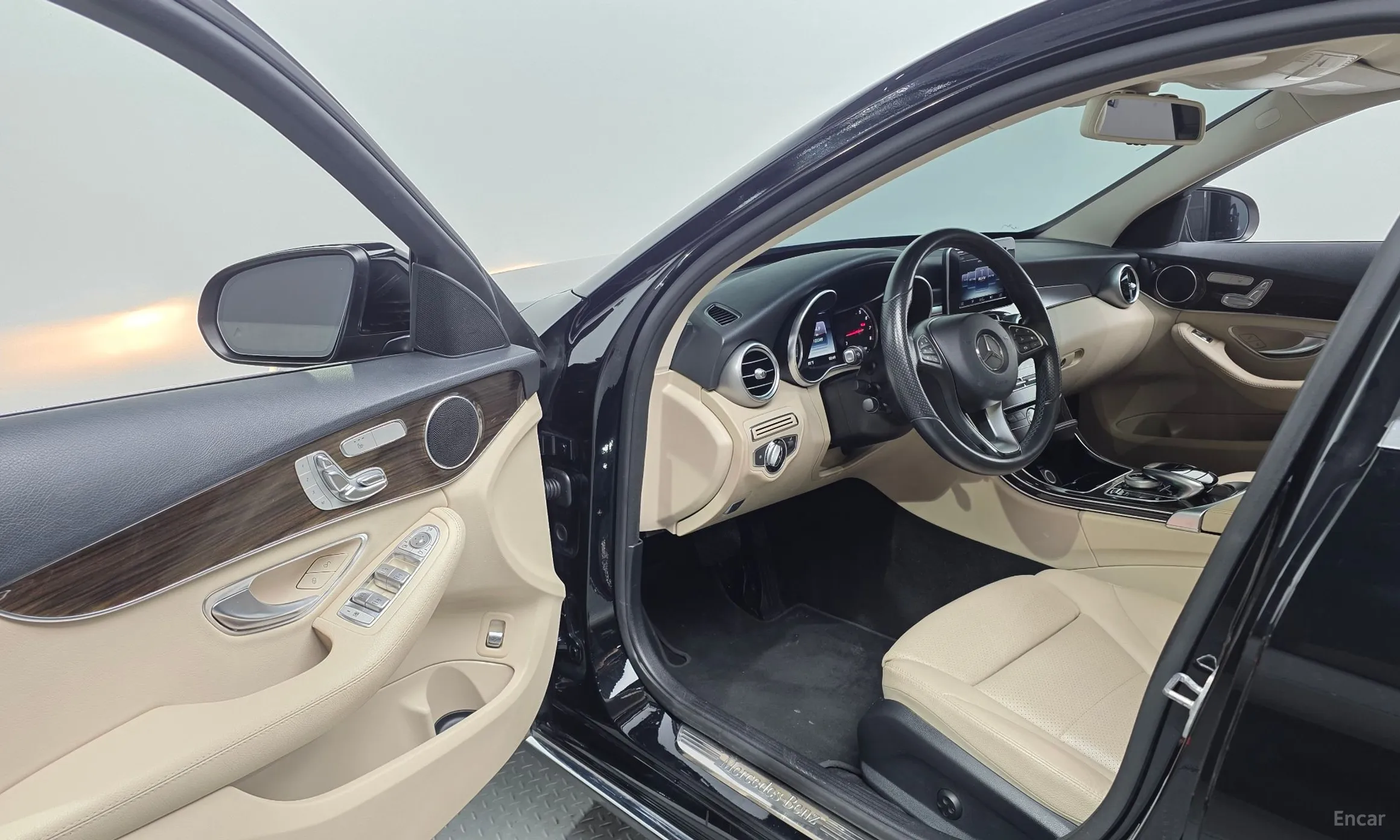 Mercedes Benz C-Class W205 превью 10