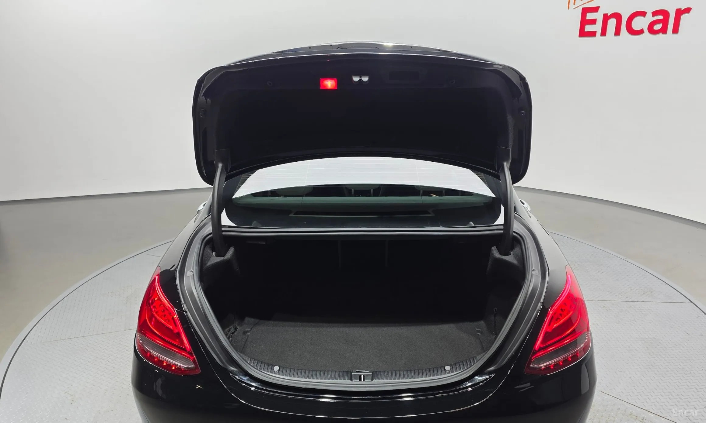 Mercedes Benz C-Class W205 превью 20