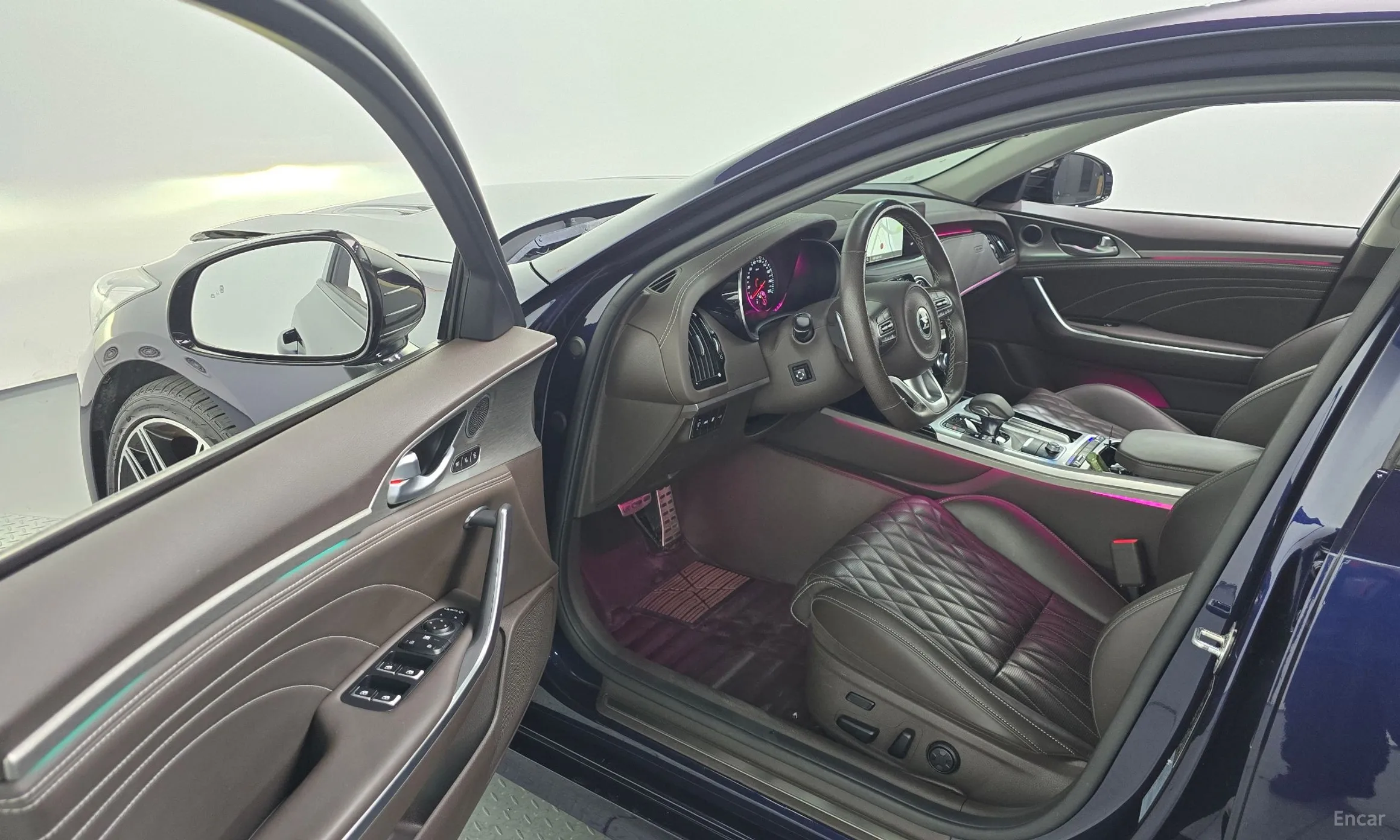 Kia Stinger Master превью 10