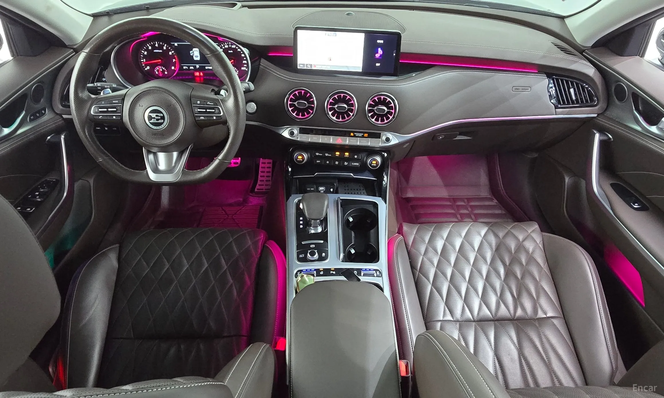 Kia Stinger Master превью 7