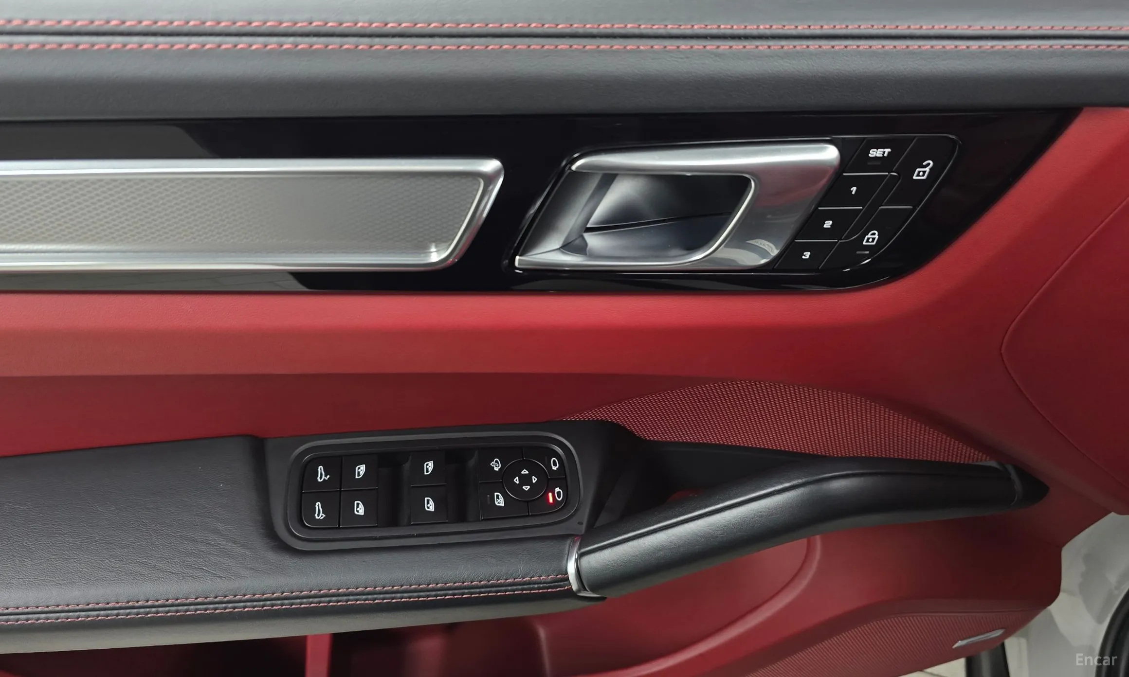 Porsche Cayenne (PO536) превью 19
