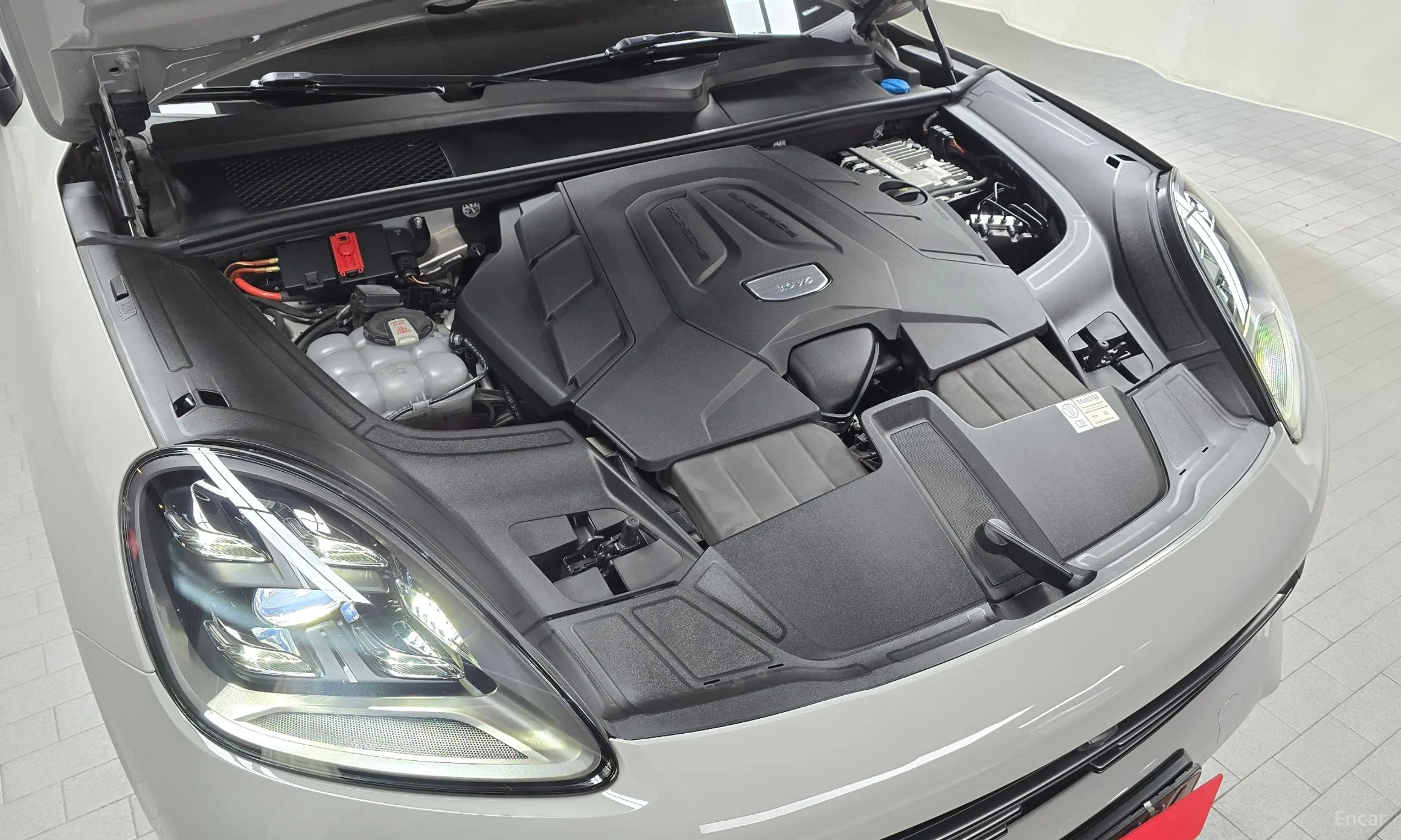 Porsche Cayenne (PO536) превью 6