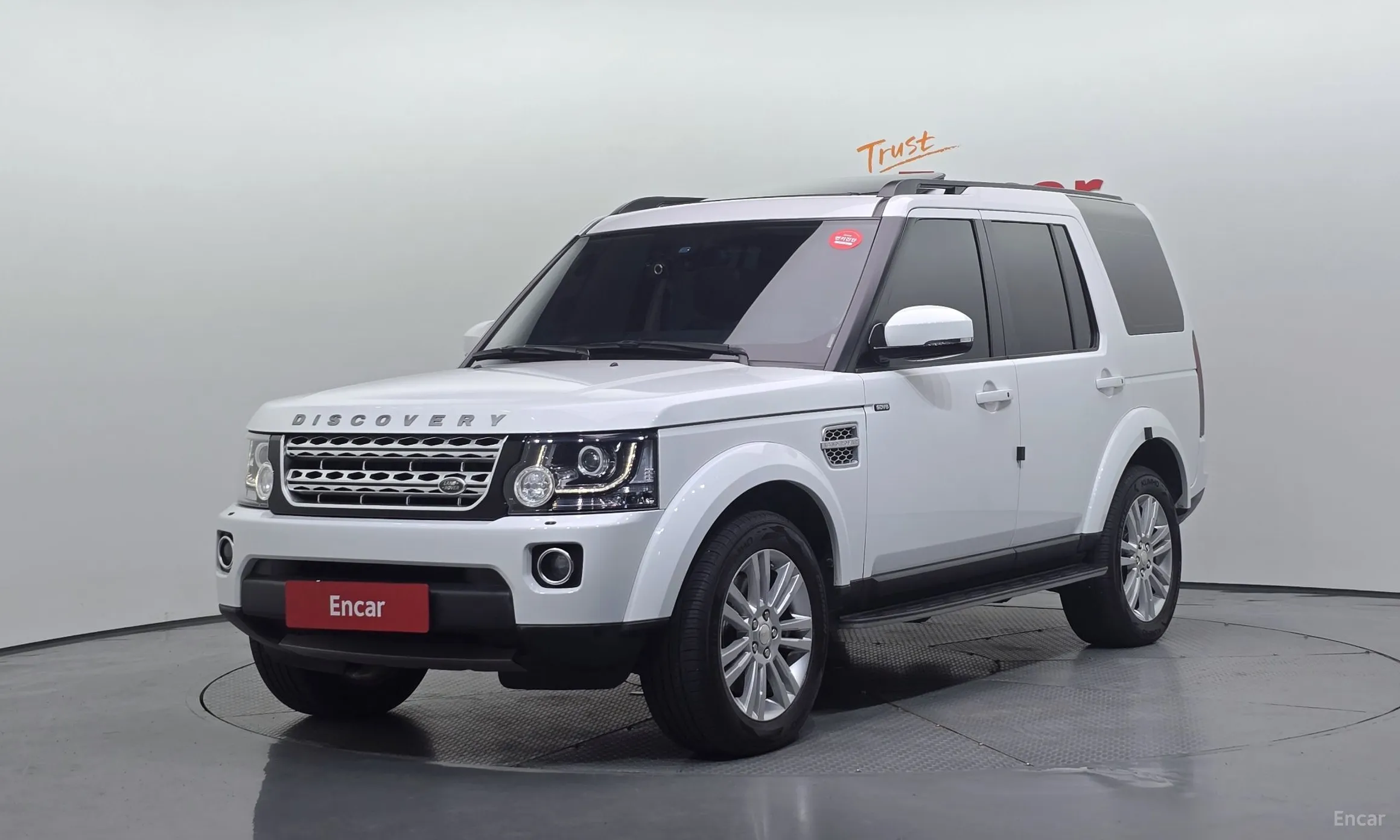 Land Rover Discovery 4