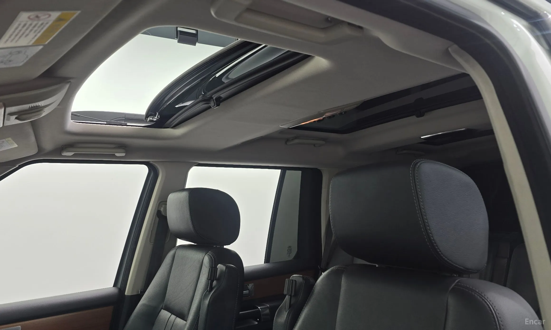 Land Rover Discovery 4 превью 16