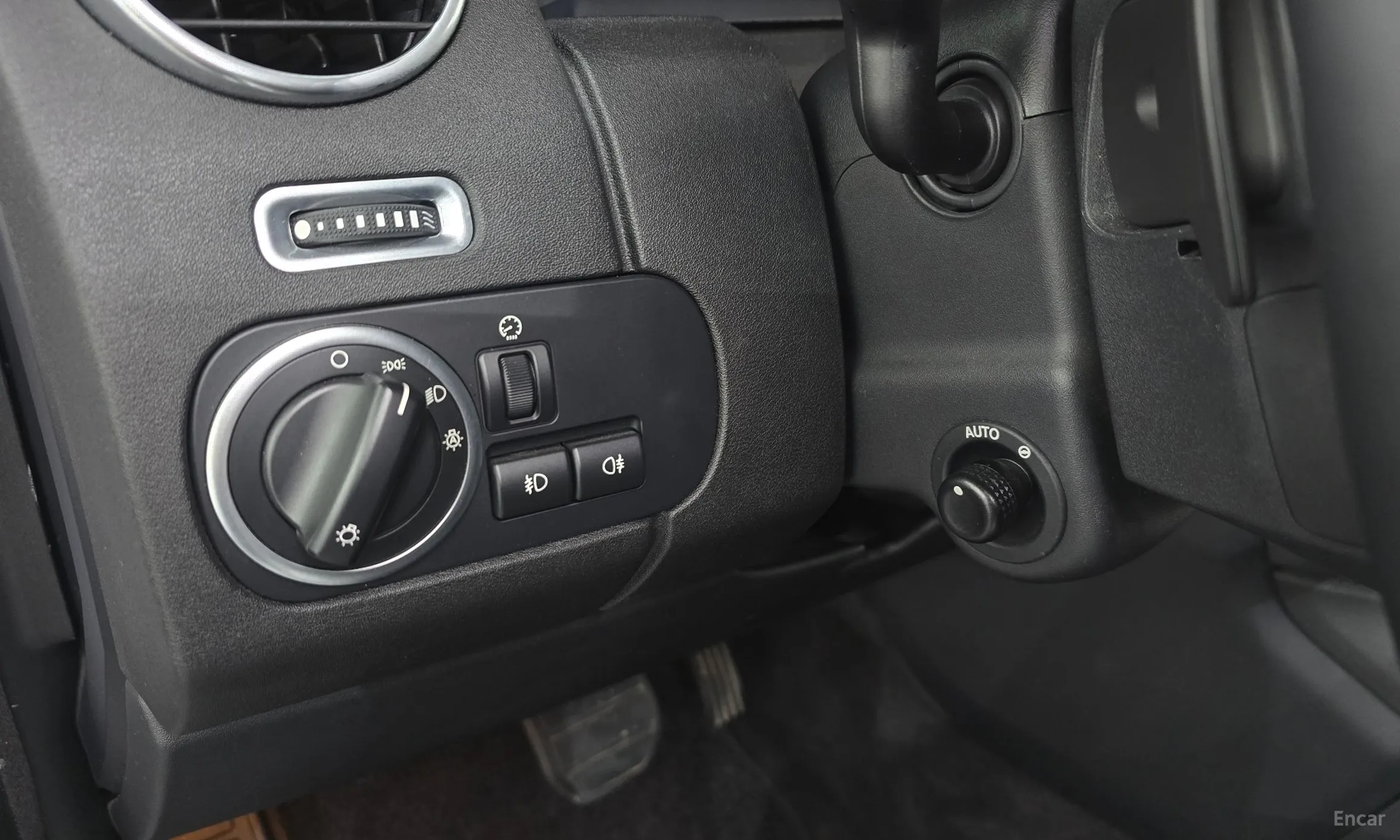 Land Rover Discovery 4 превью 20