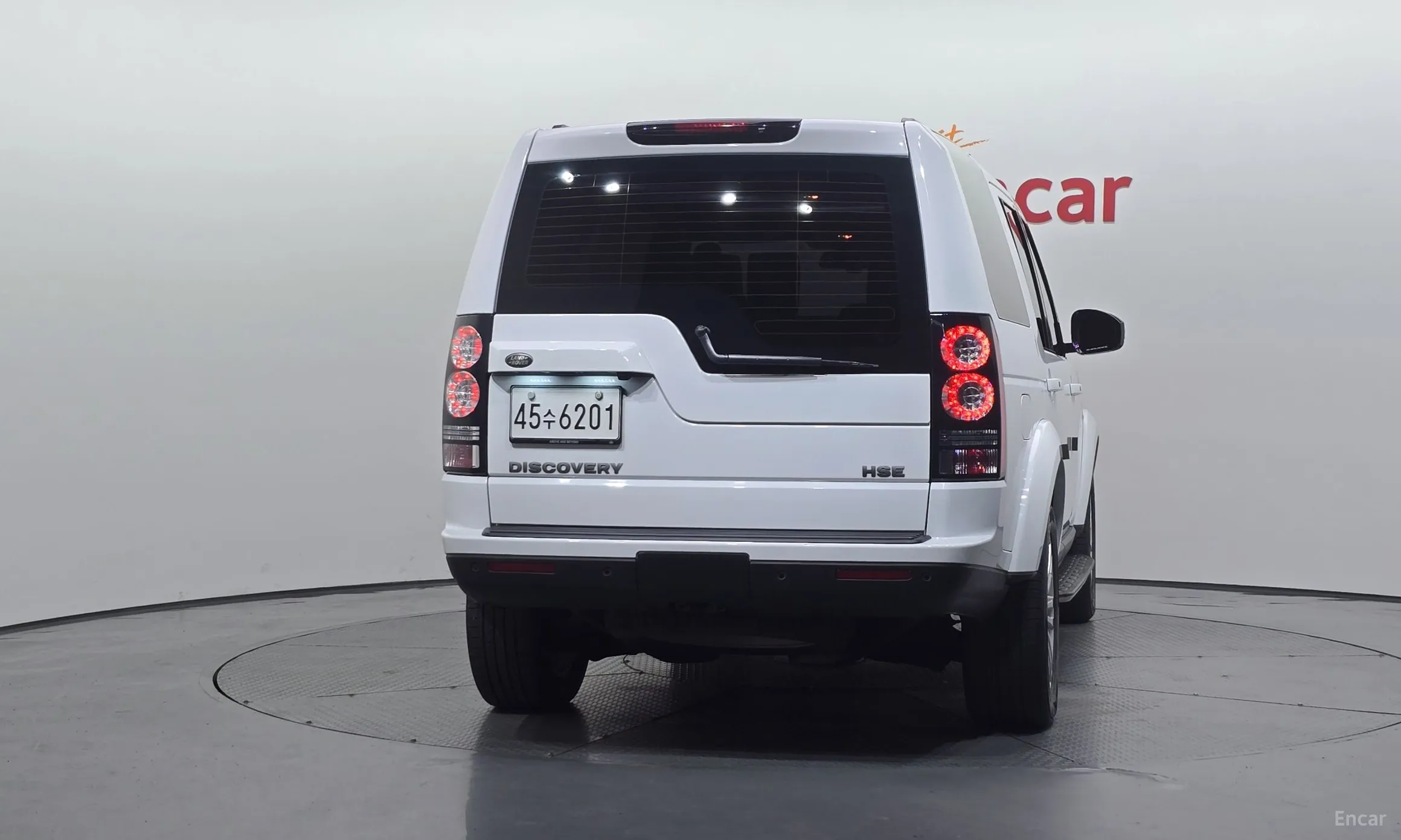 Land Rover Discovery 4 превью 4