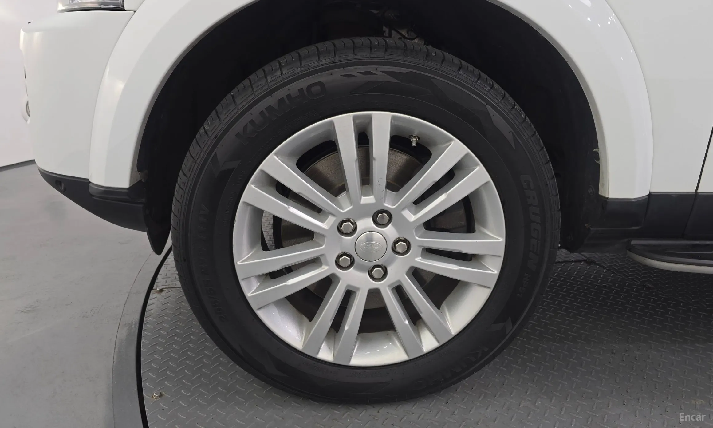 Land Rover Discovery 4 превью 5