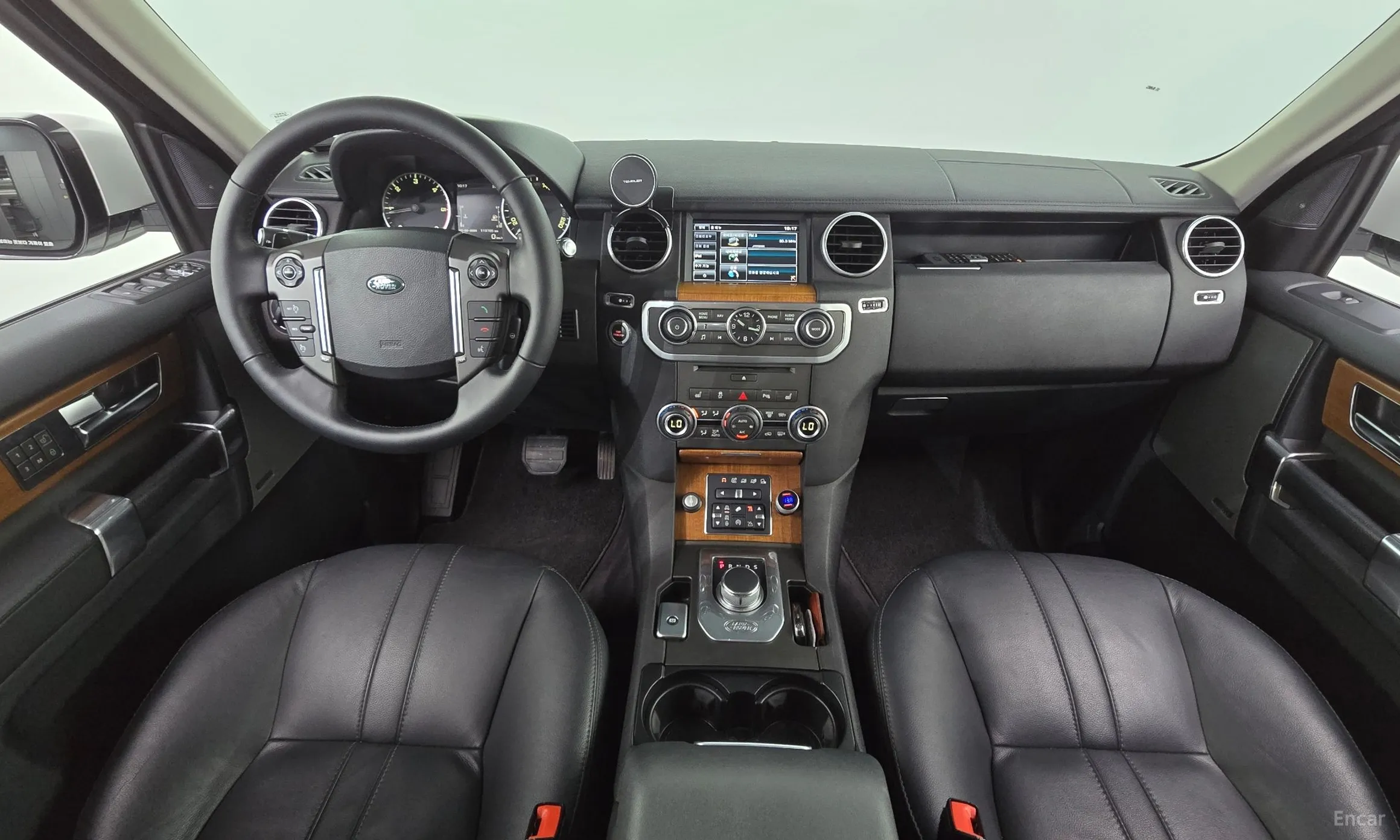 Land Rover Discovery 4 превью 7