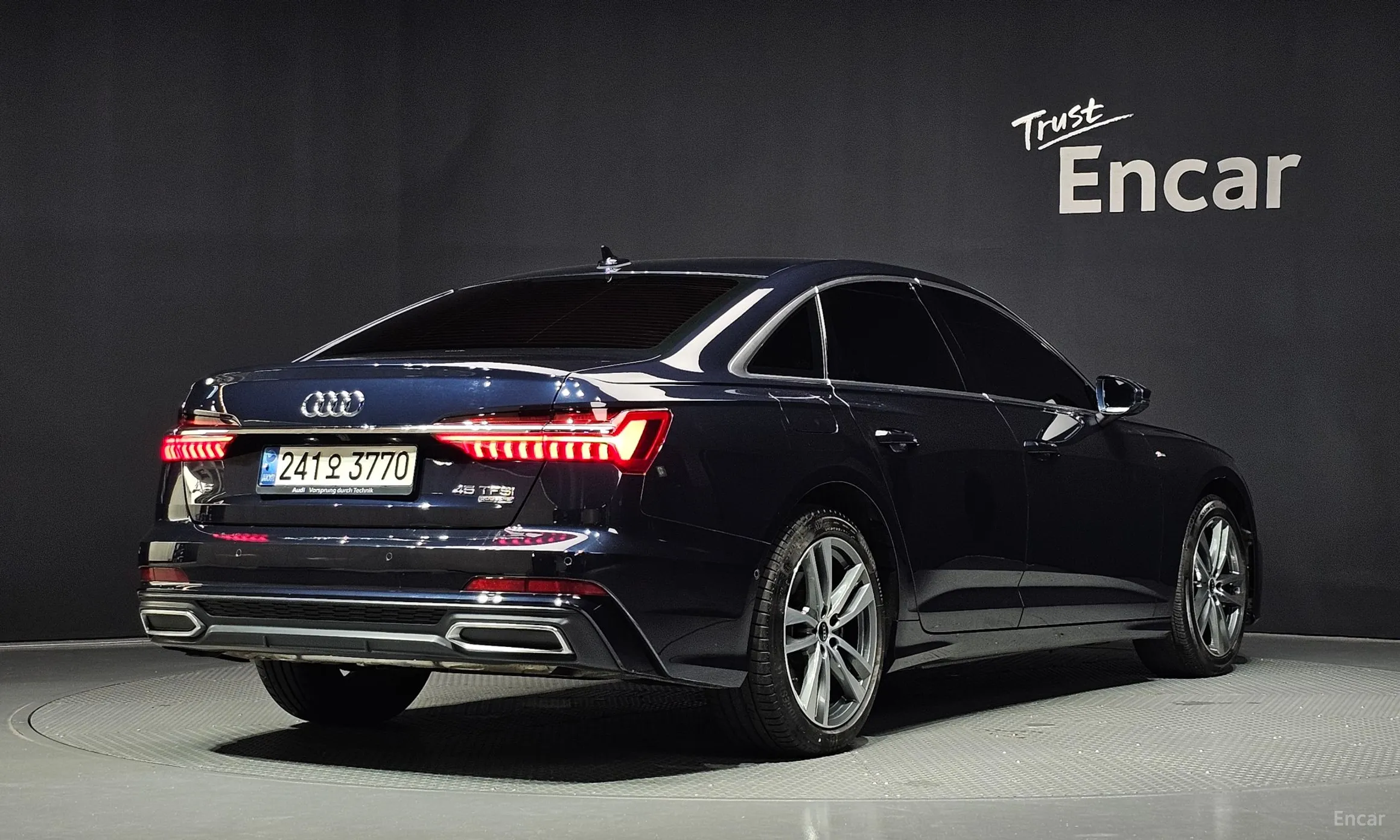 Audi A6 (C8)