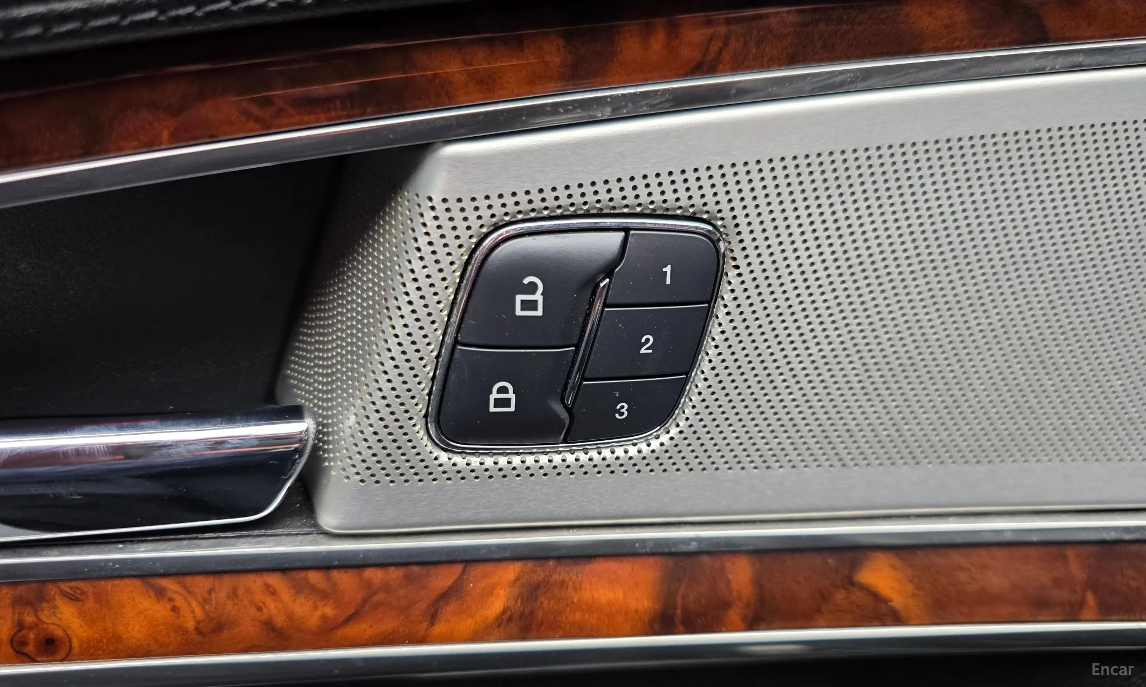 Lincoln MKX 2nd Generation превью 18