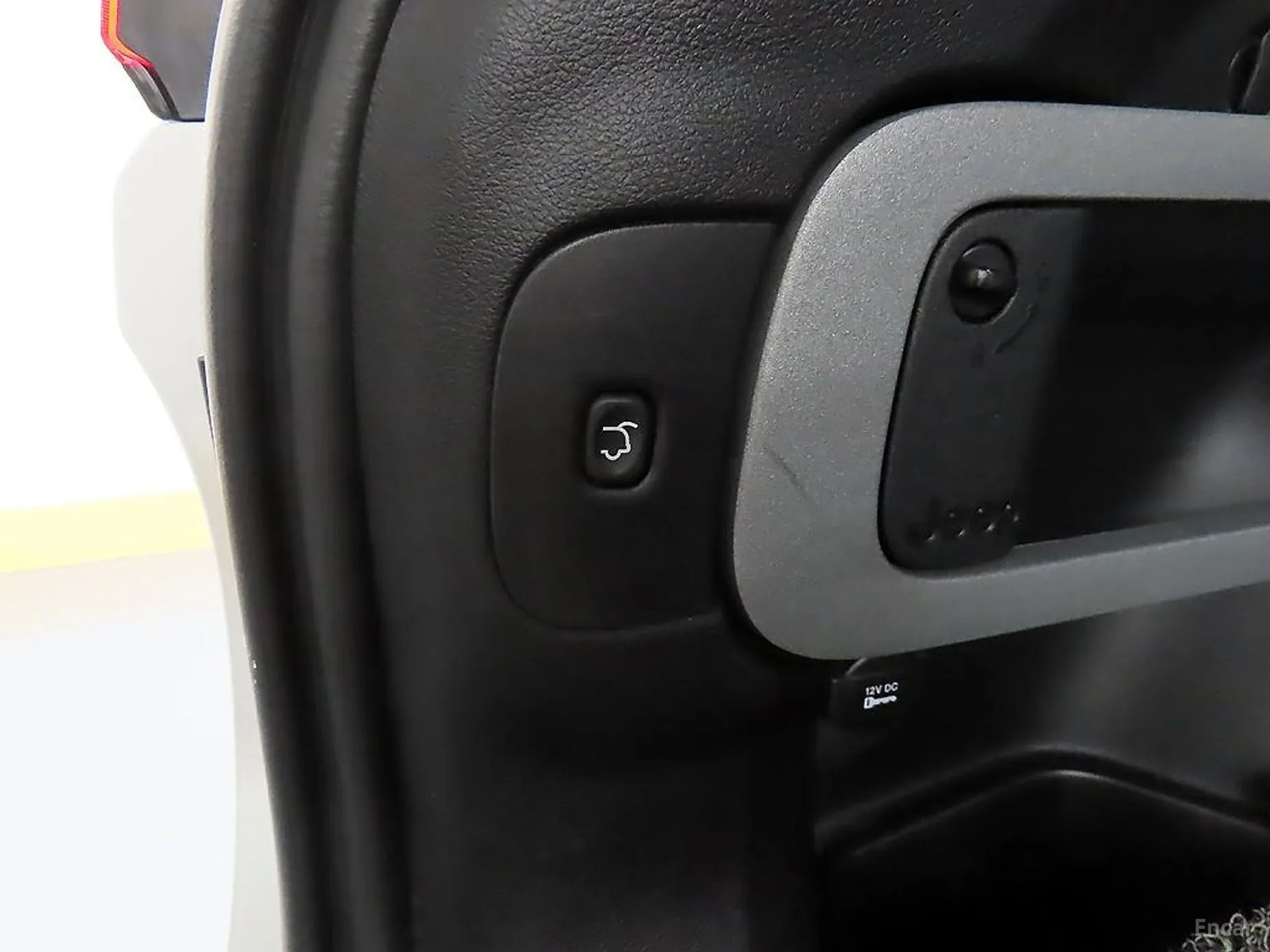 Jeep Cherokee (KL) превью 18