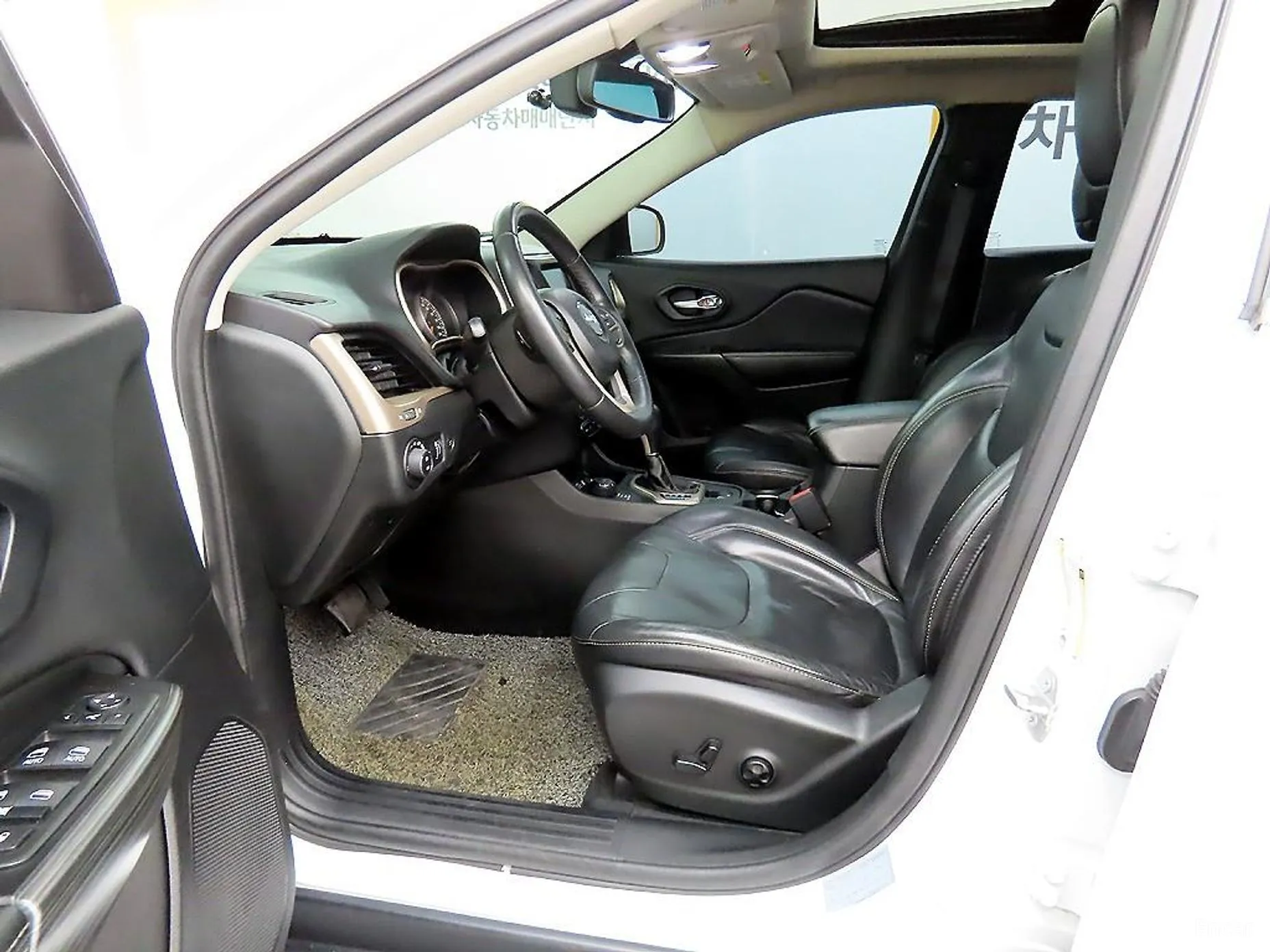 Jeep Cherokee (KL) превью 5