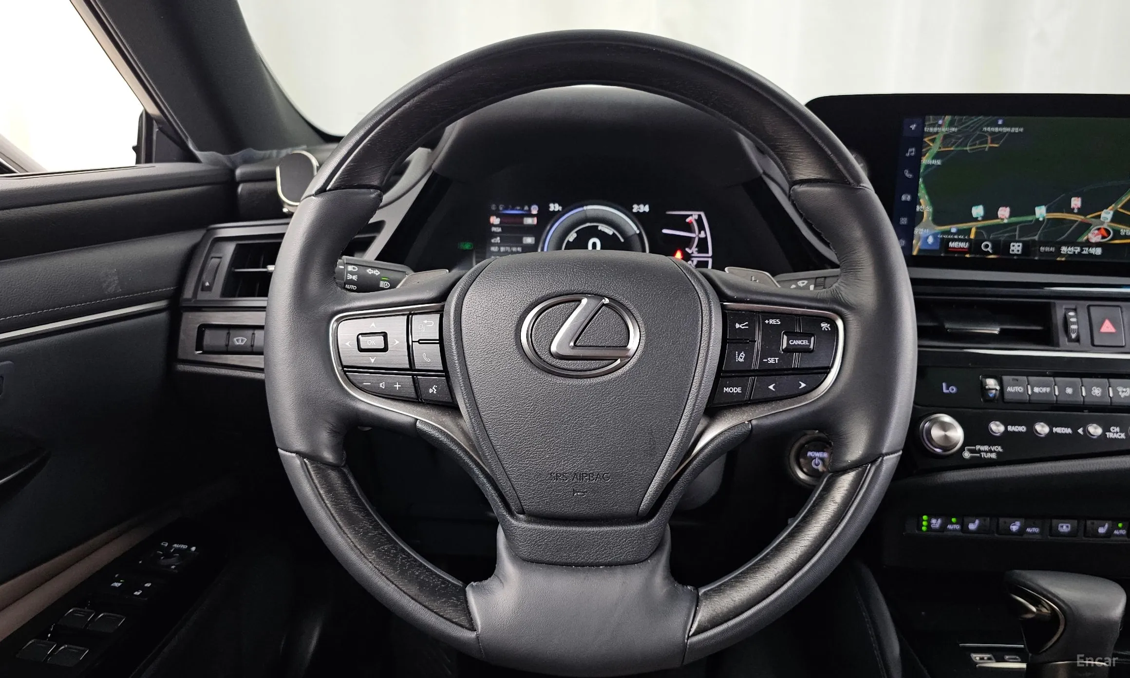 Lexus ES300h 7th Generation превью 13
