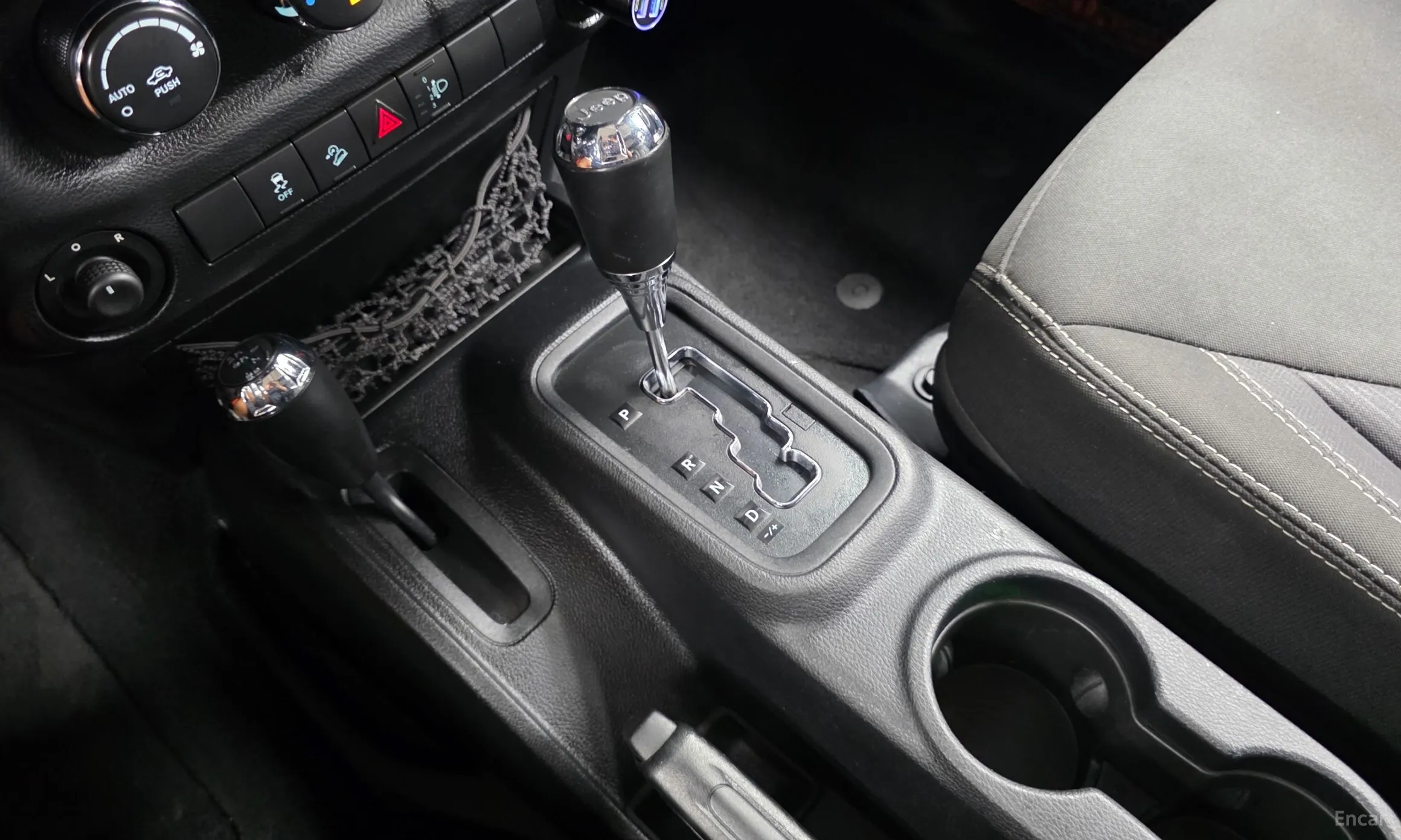 Jeep Wrangler (JK) превью 9